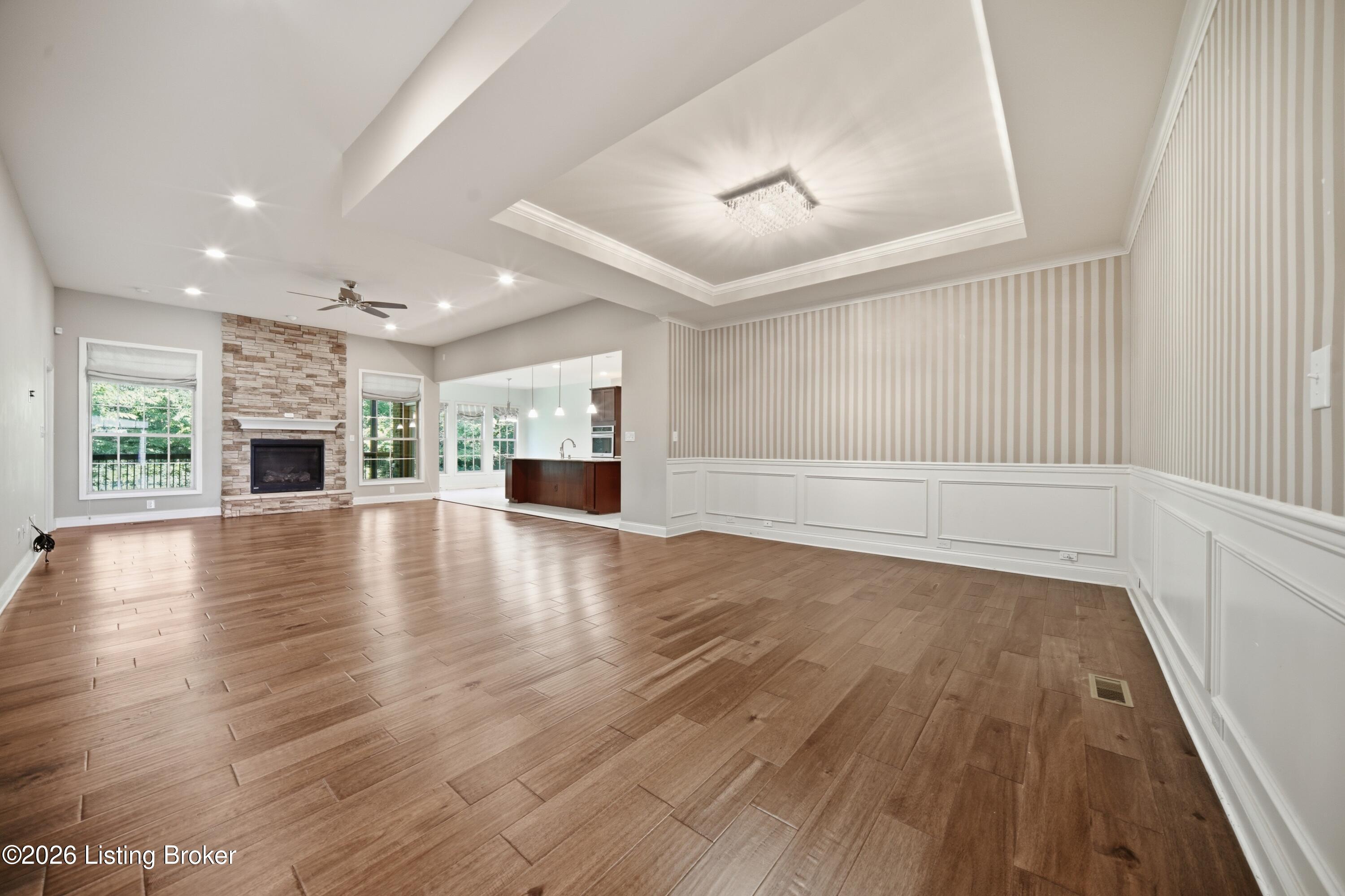 18406 Standwick Dr Property Photo 6