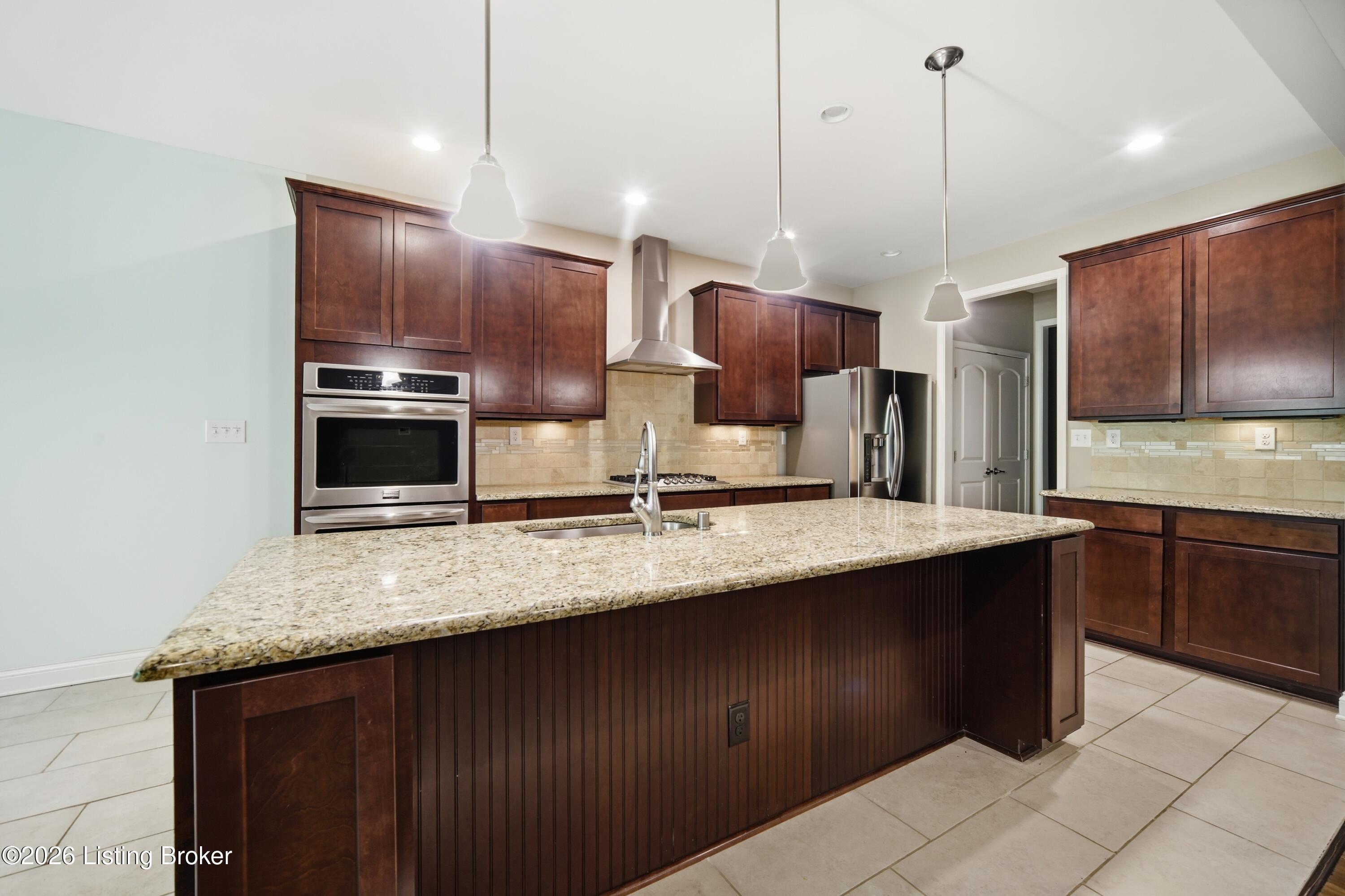 18406 Standwick Dr Property Photo 15