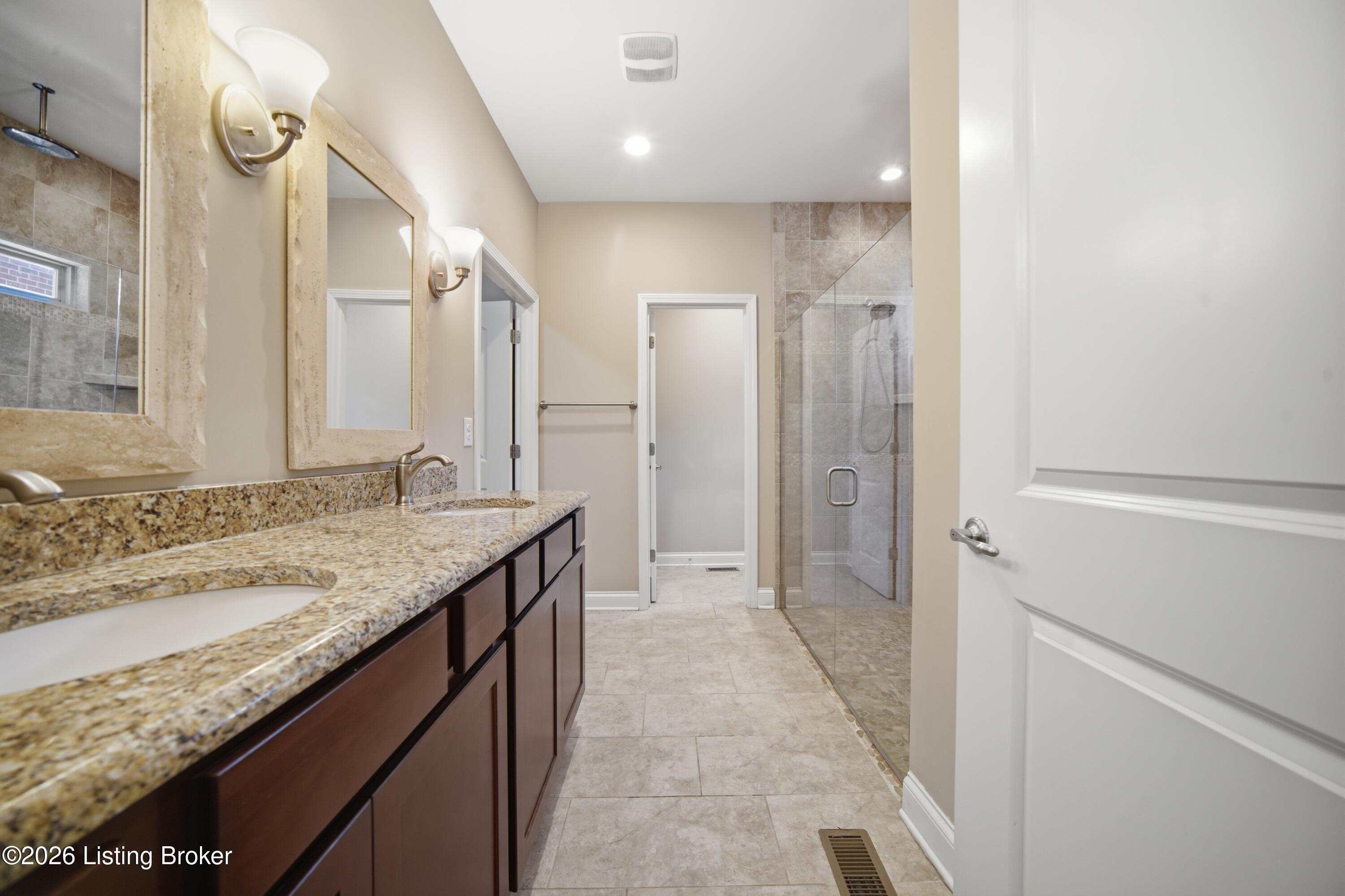 18406 Standwick Dr Property Photo 32