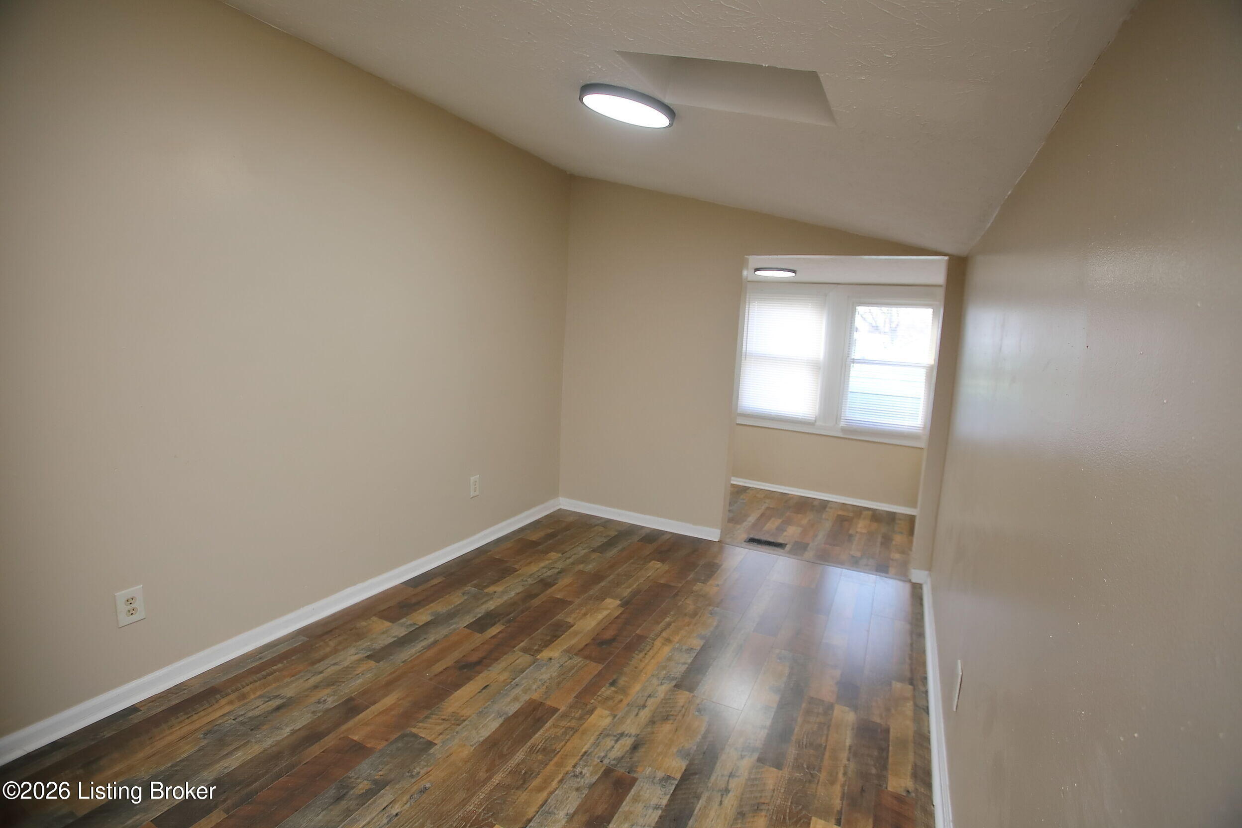 1903 Neville Dr Property Photo 17
