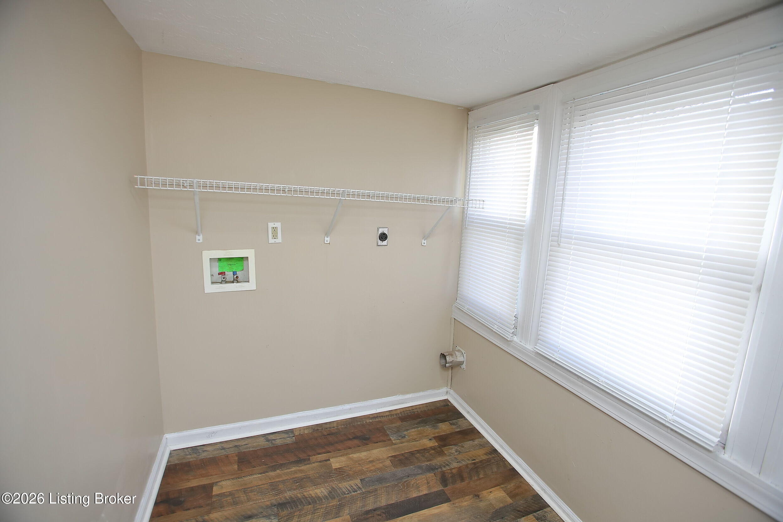 1903 Neville Dr Property Photo 19