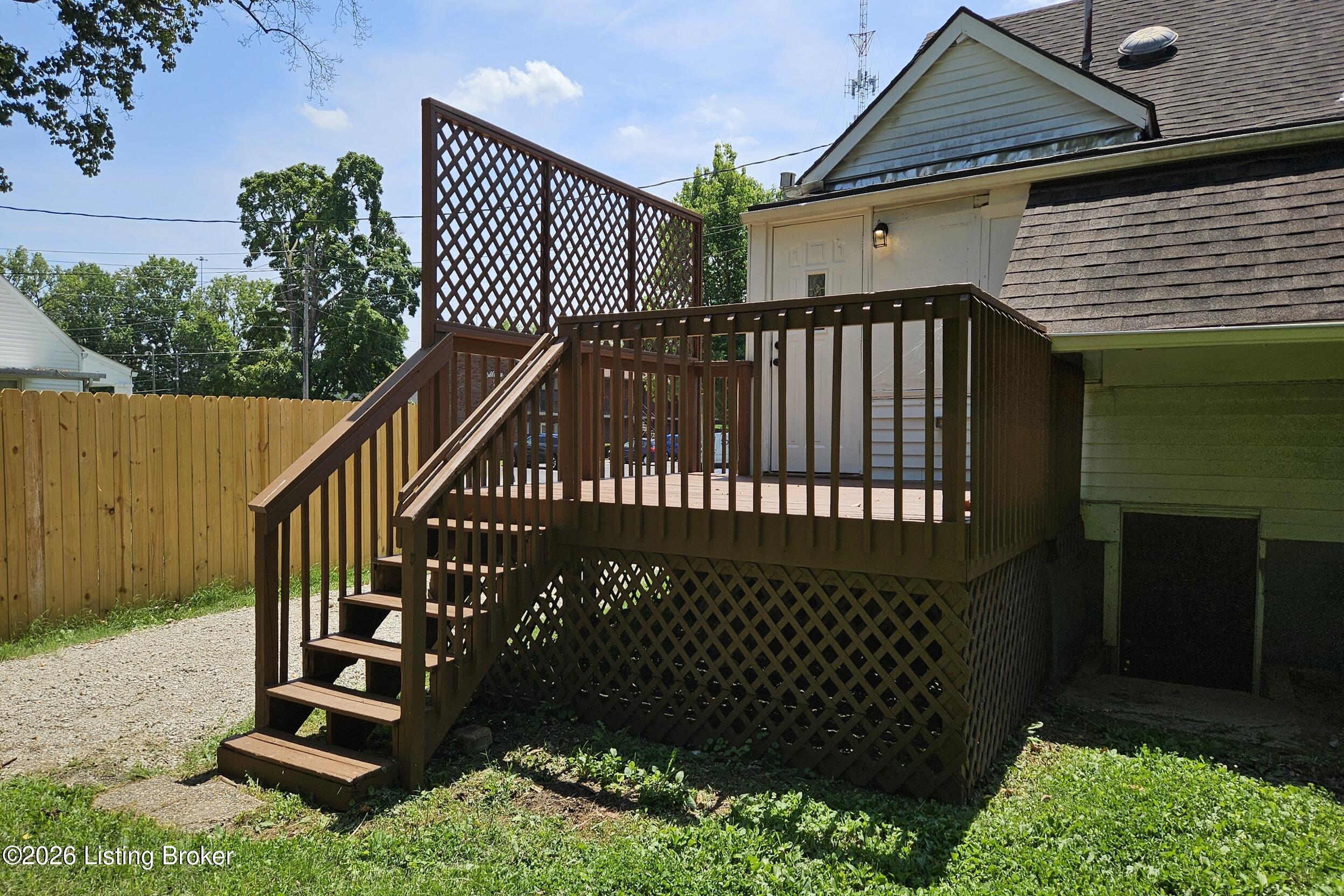 1903 Neville Dr Property Photo 39