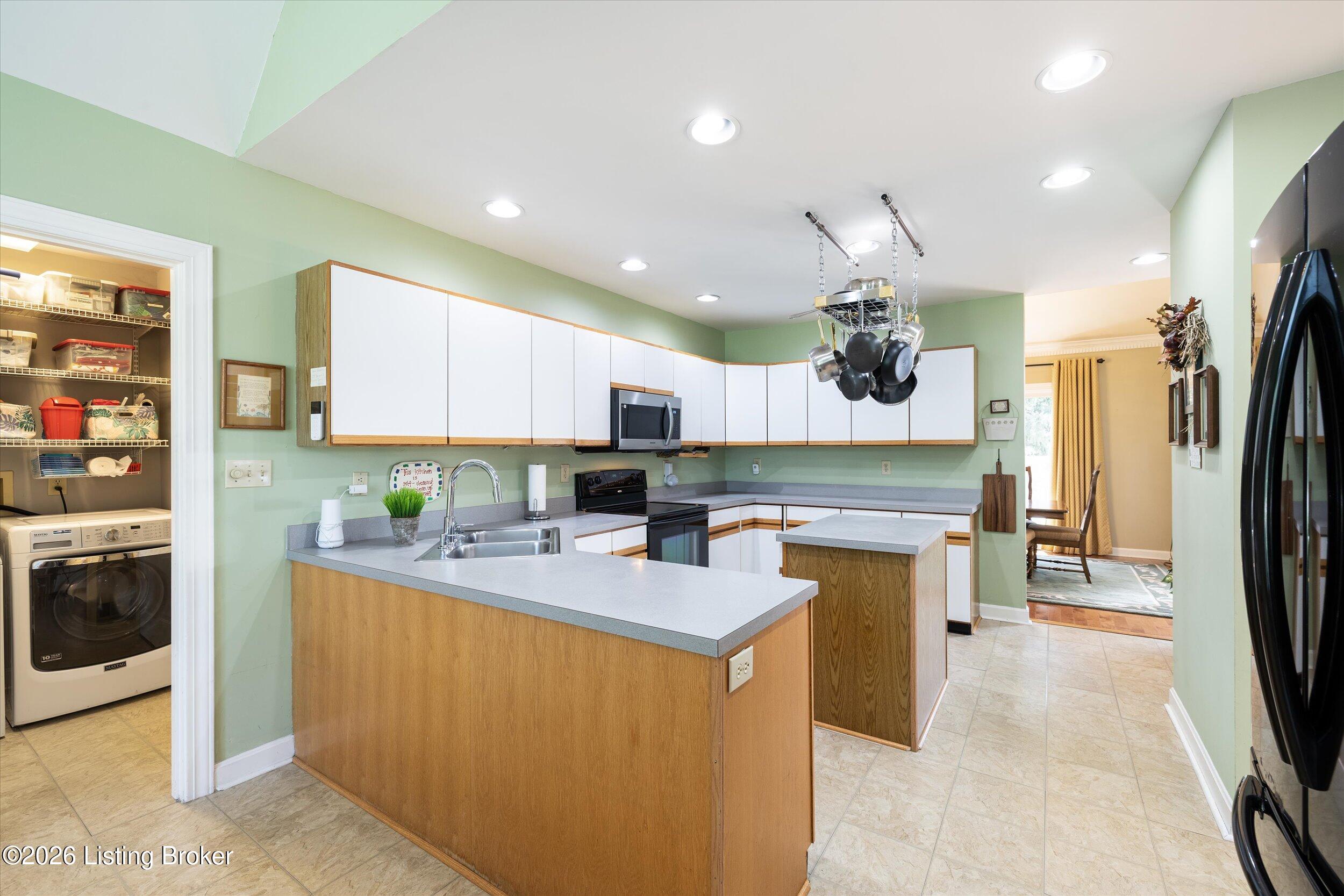609 Berwyn Dr Property Photo 18