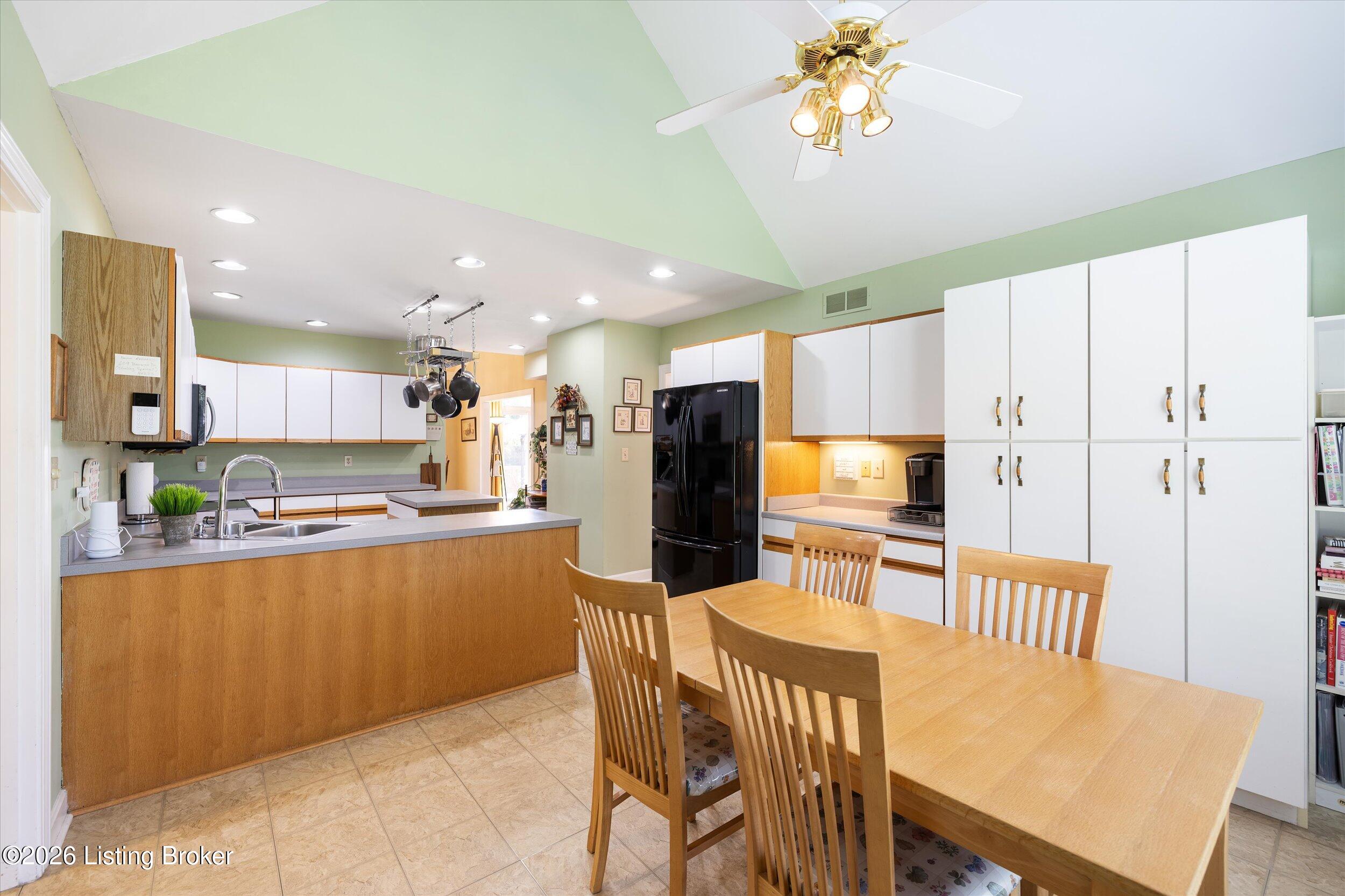 609 Berwyn Dr Property Photo 19