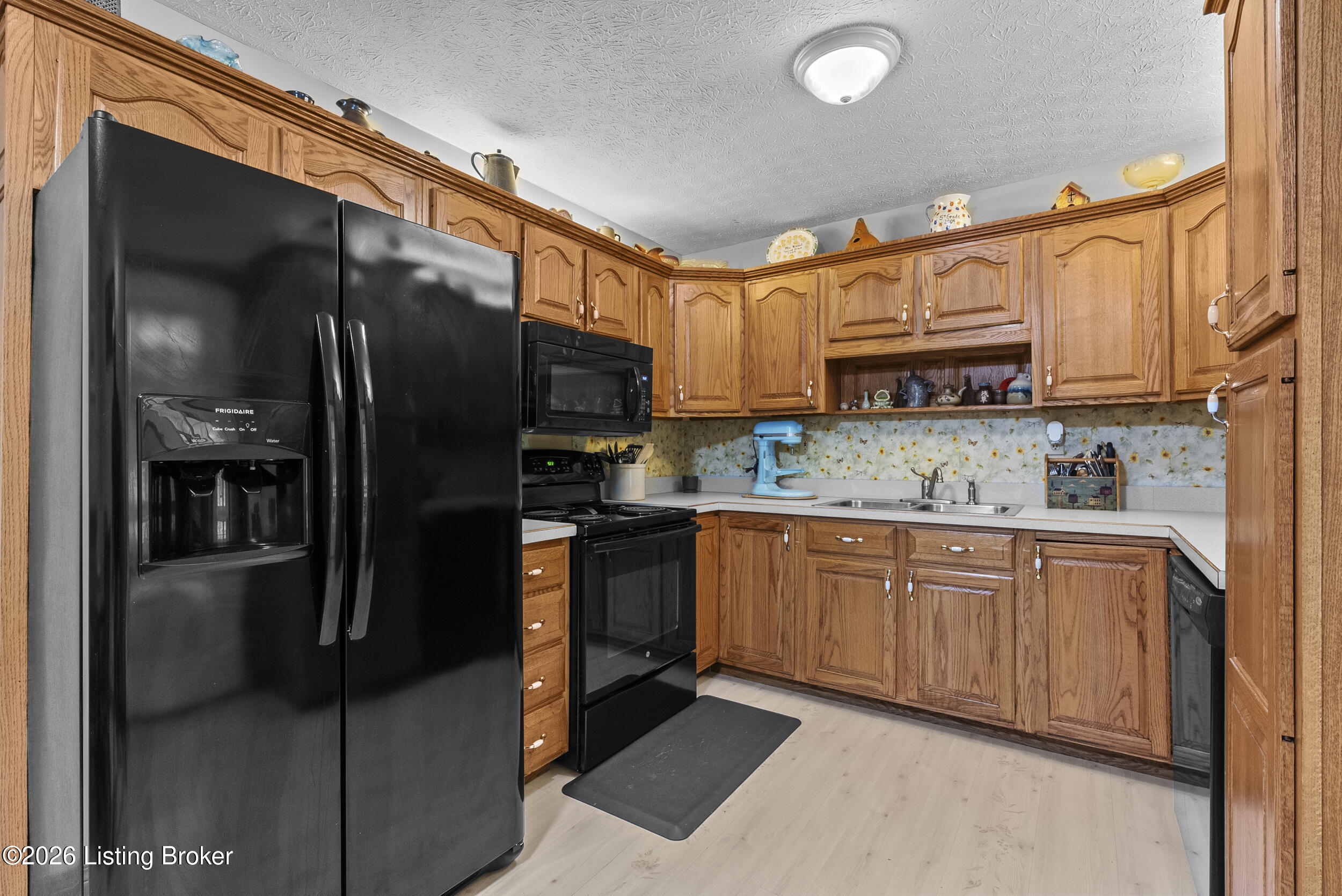 1235 Dutchmans Creek Rd Property Photo 11