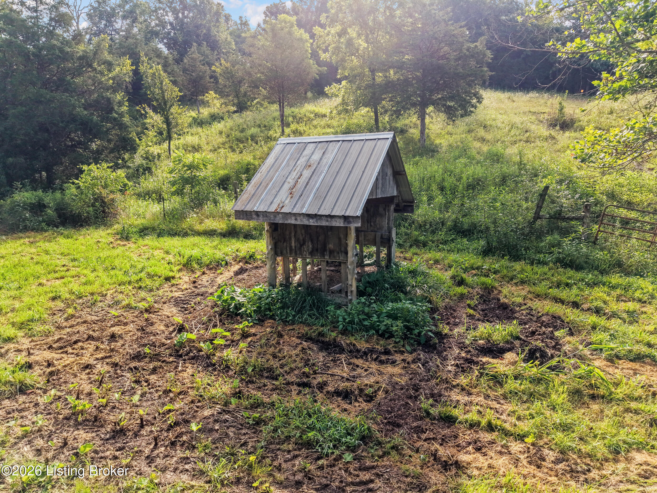 1235 Dutchmans Creek Rd Property Photo 47