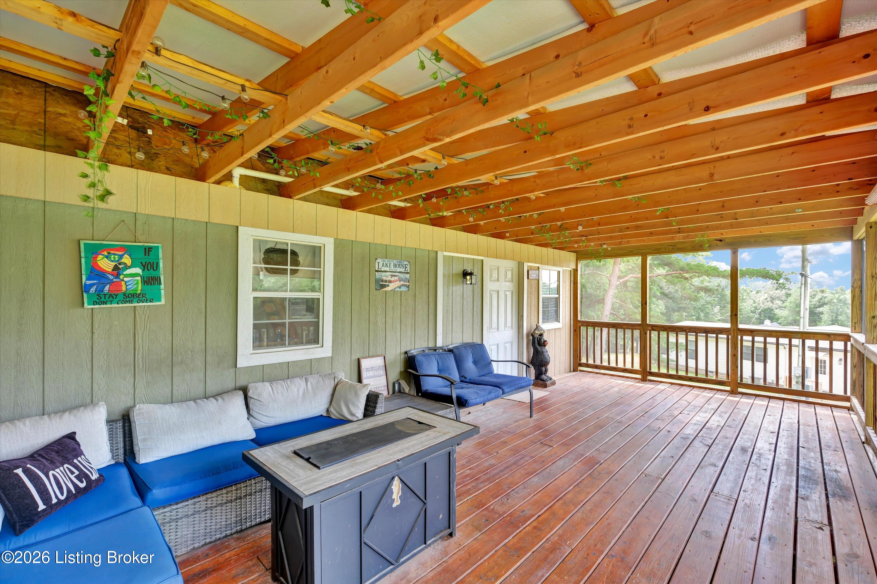 661 Pine Hurst Bay Property Photo 7