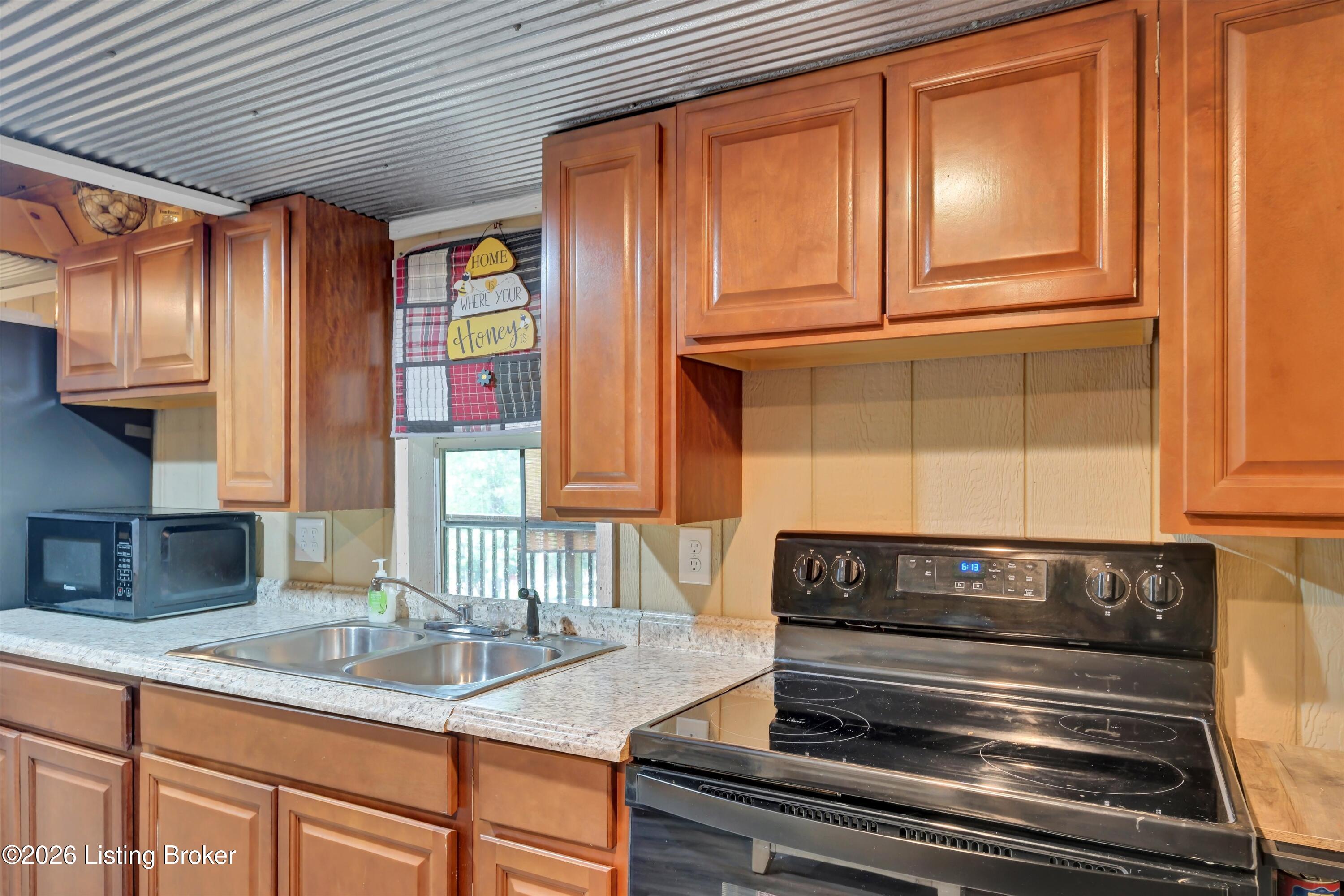 661 Pine Hurst Bay Property Photo 16