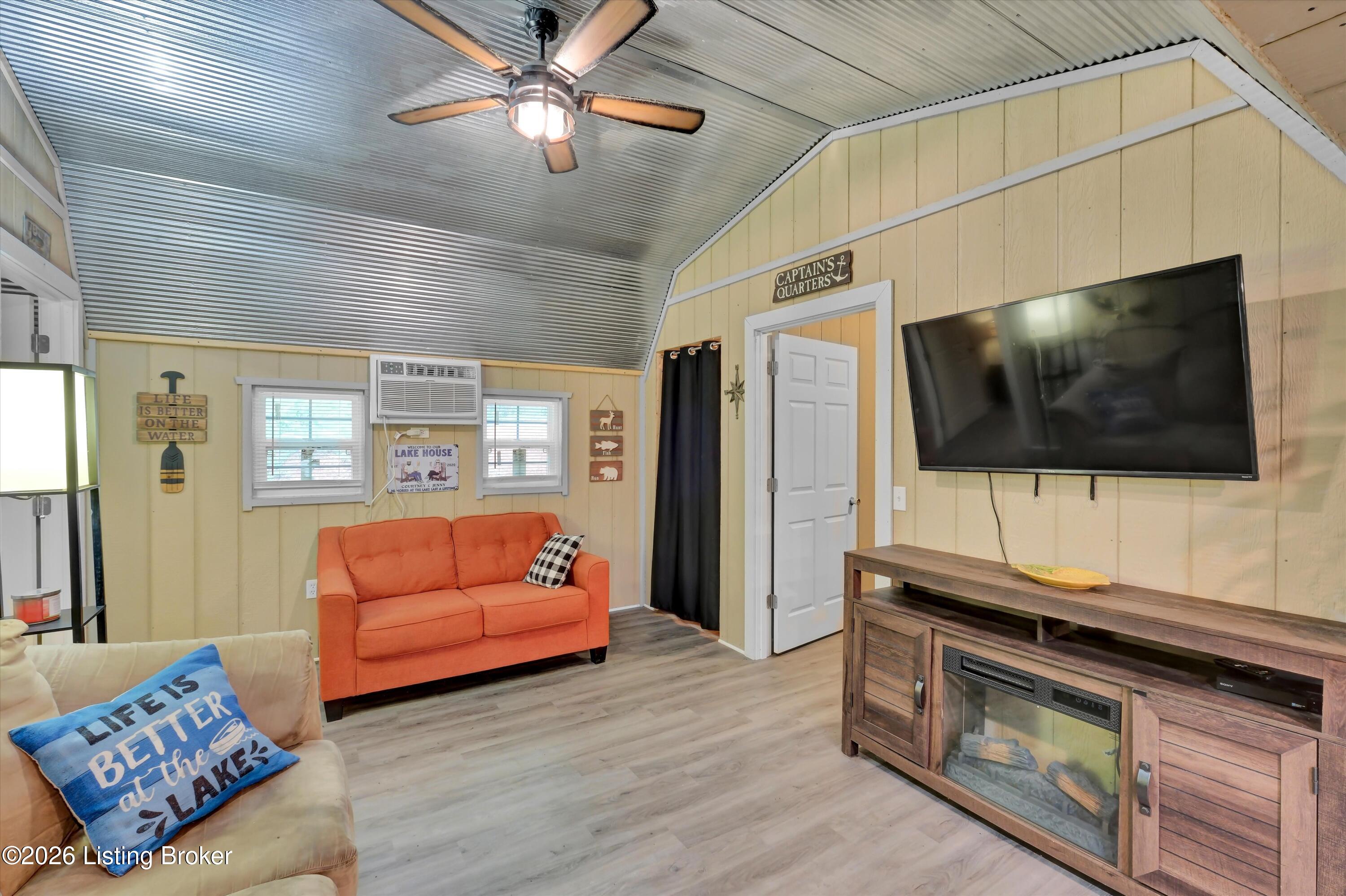 661 Pine Hurst Bay Property Photo 17