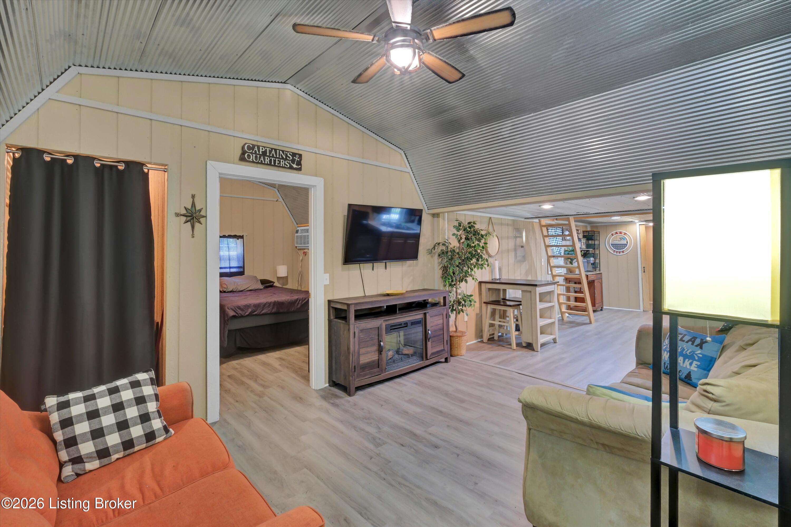 661 Pine Hurst Bay Property Photo 18