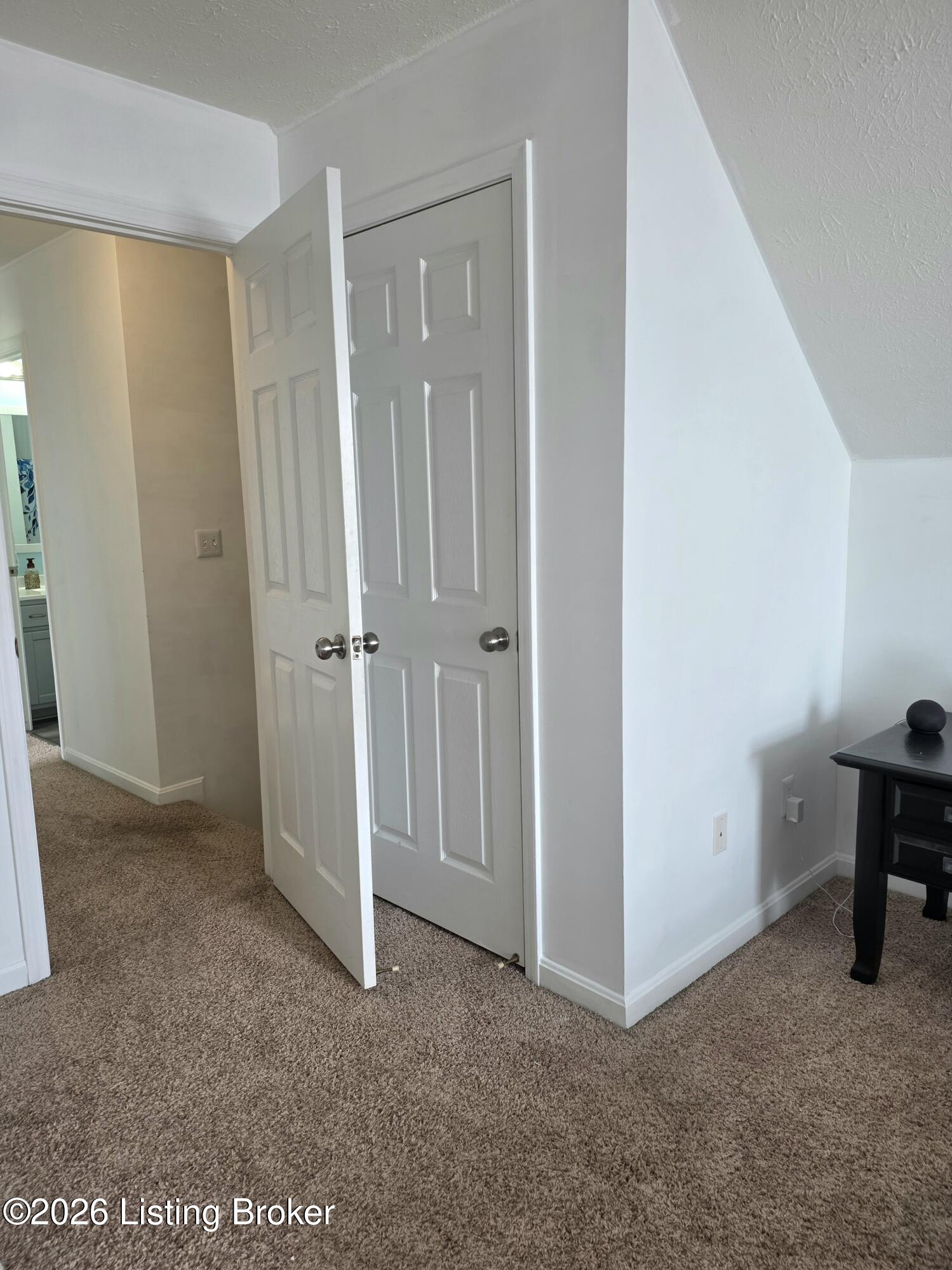200 Greenleaf Dr Property Photo 35