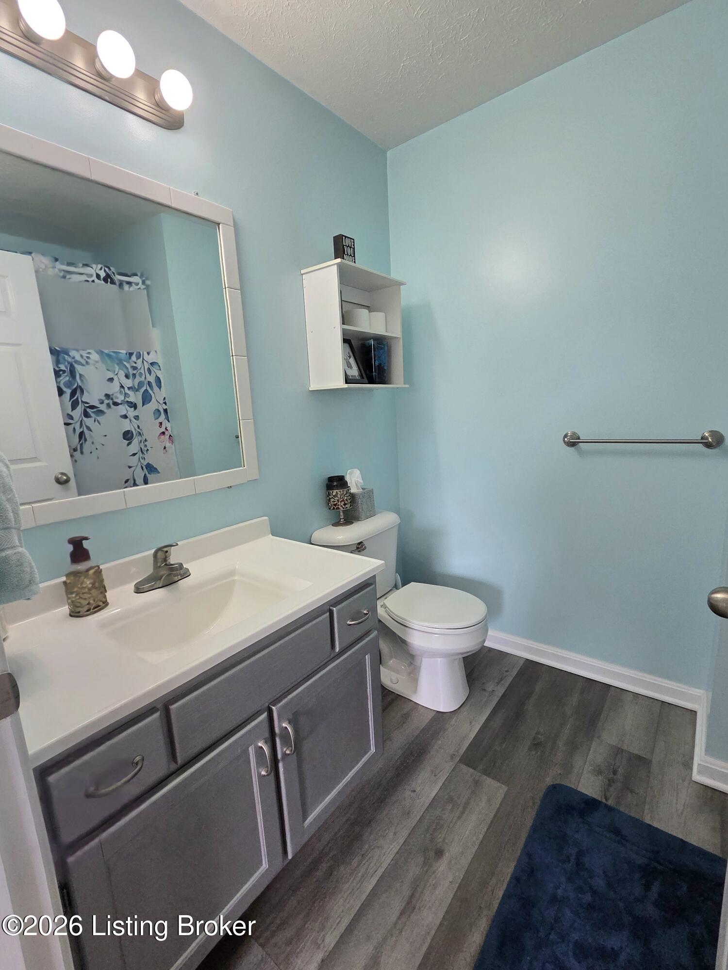 200 Greenleaf Dr Property Photo 42