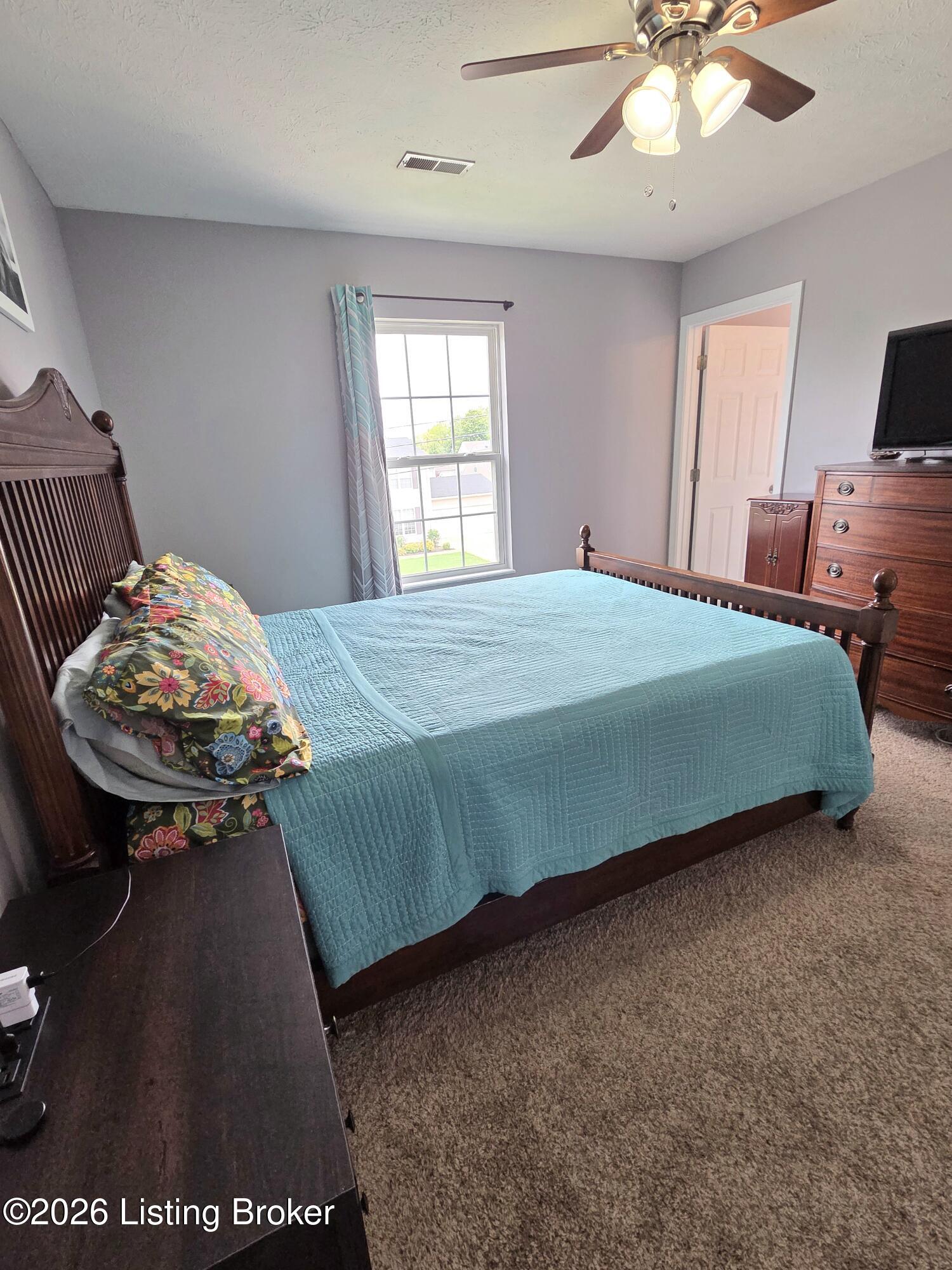 200 Greenleaf Dr Property Photo 52