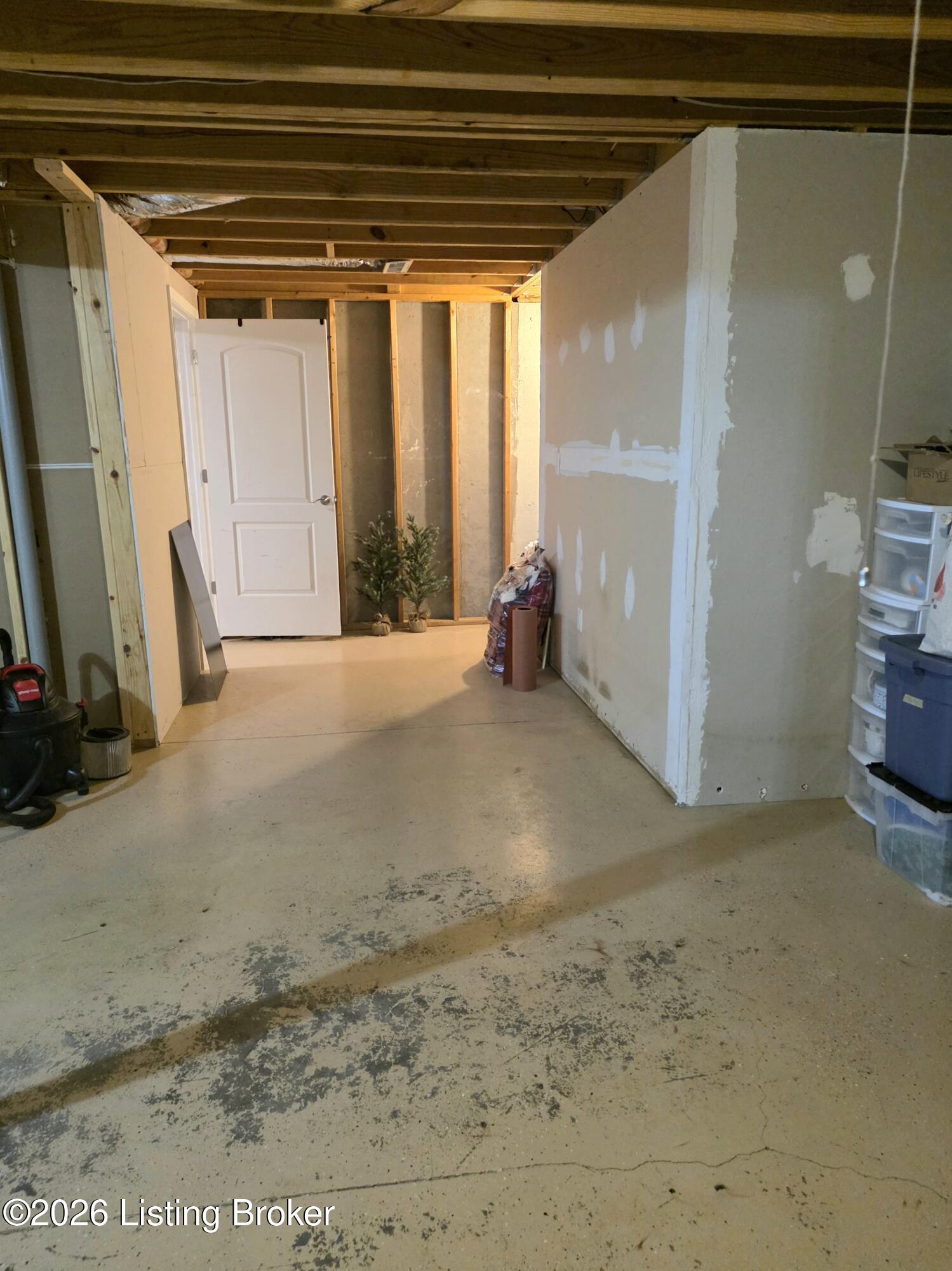 200 Greenleaf Dr Property Photo 59