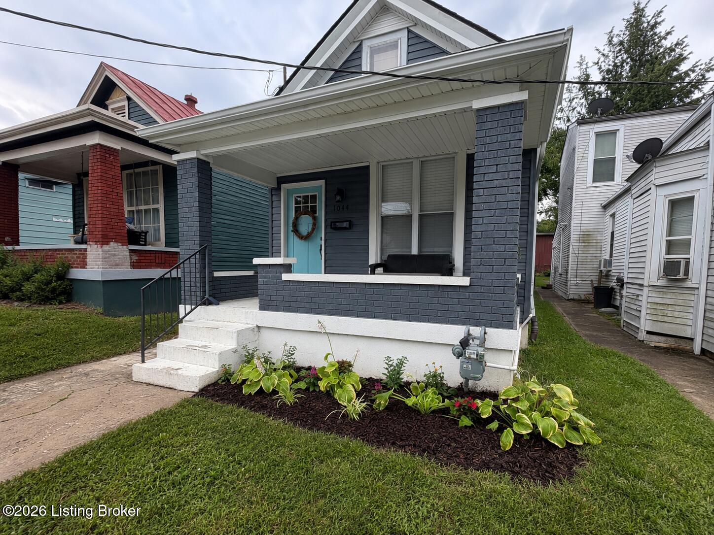 1044 E Kentucky St Property Photo 2