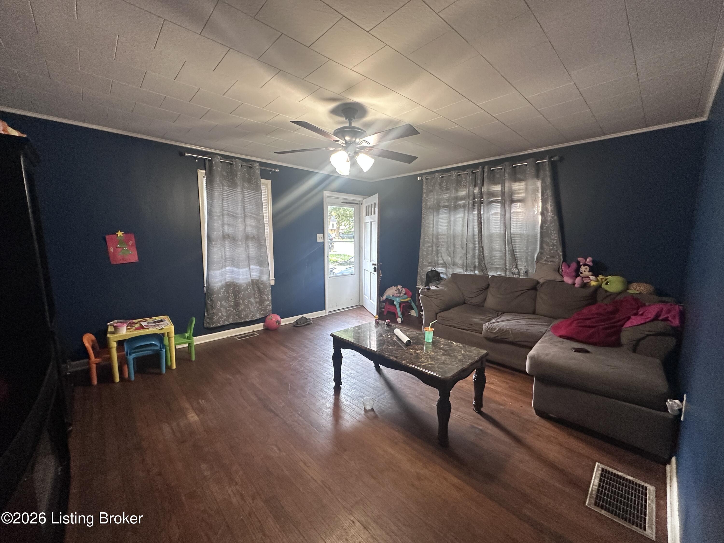 103 Eminence Pike Property Photo 6
