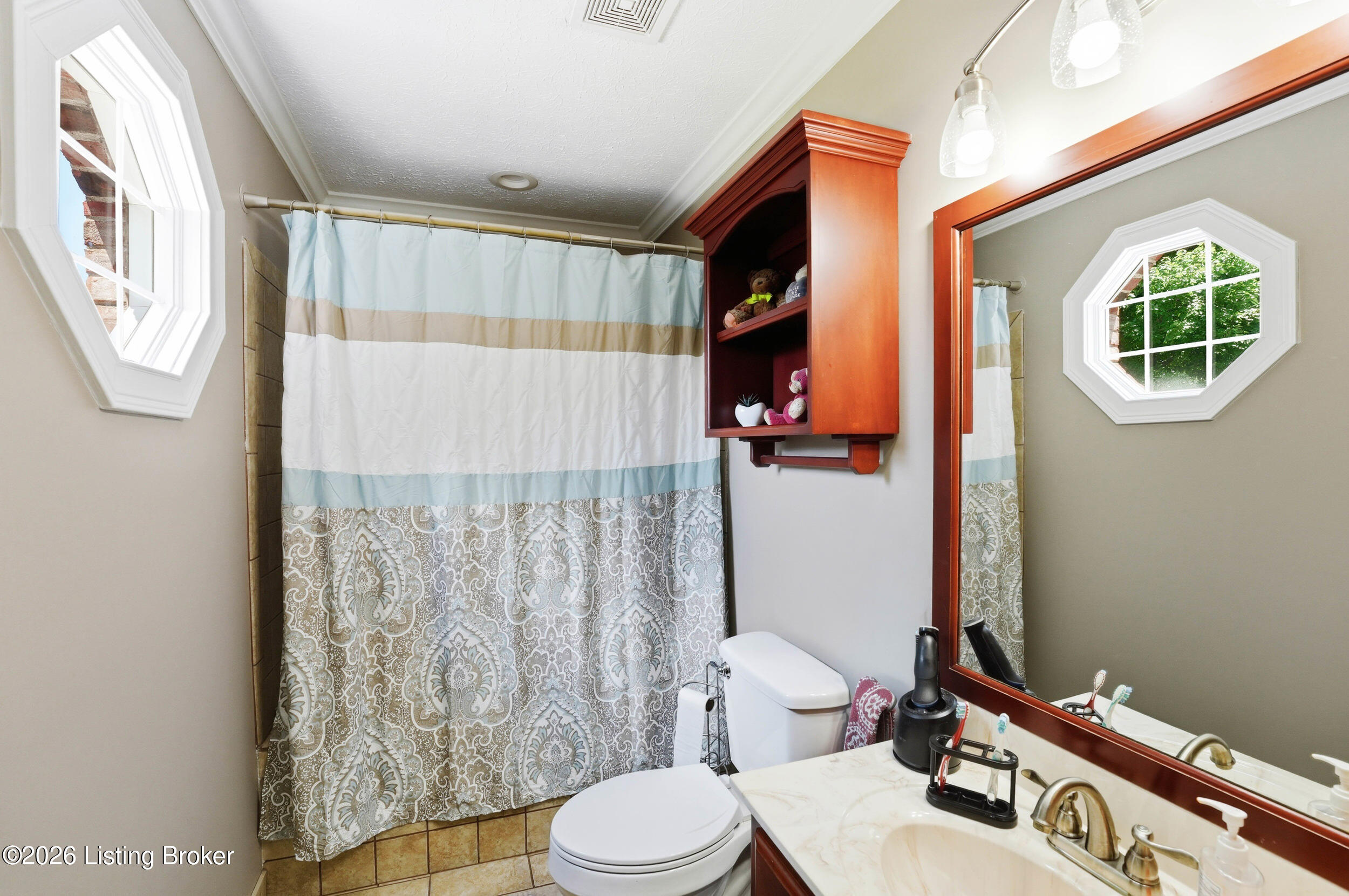 1015 Ethen Alan Dr Property Photo 23