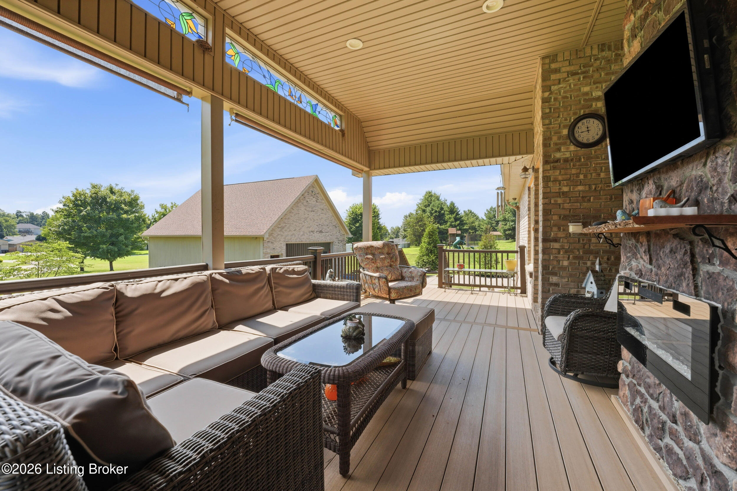 360 Aquaview Dr Property Photo 8