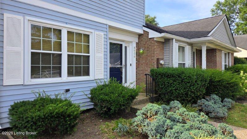 8606 Birch Ct Property Photo 3