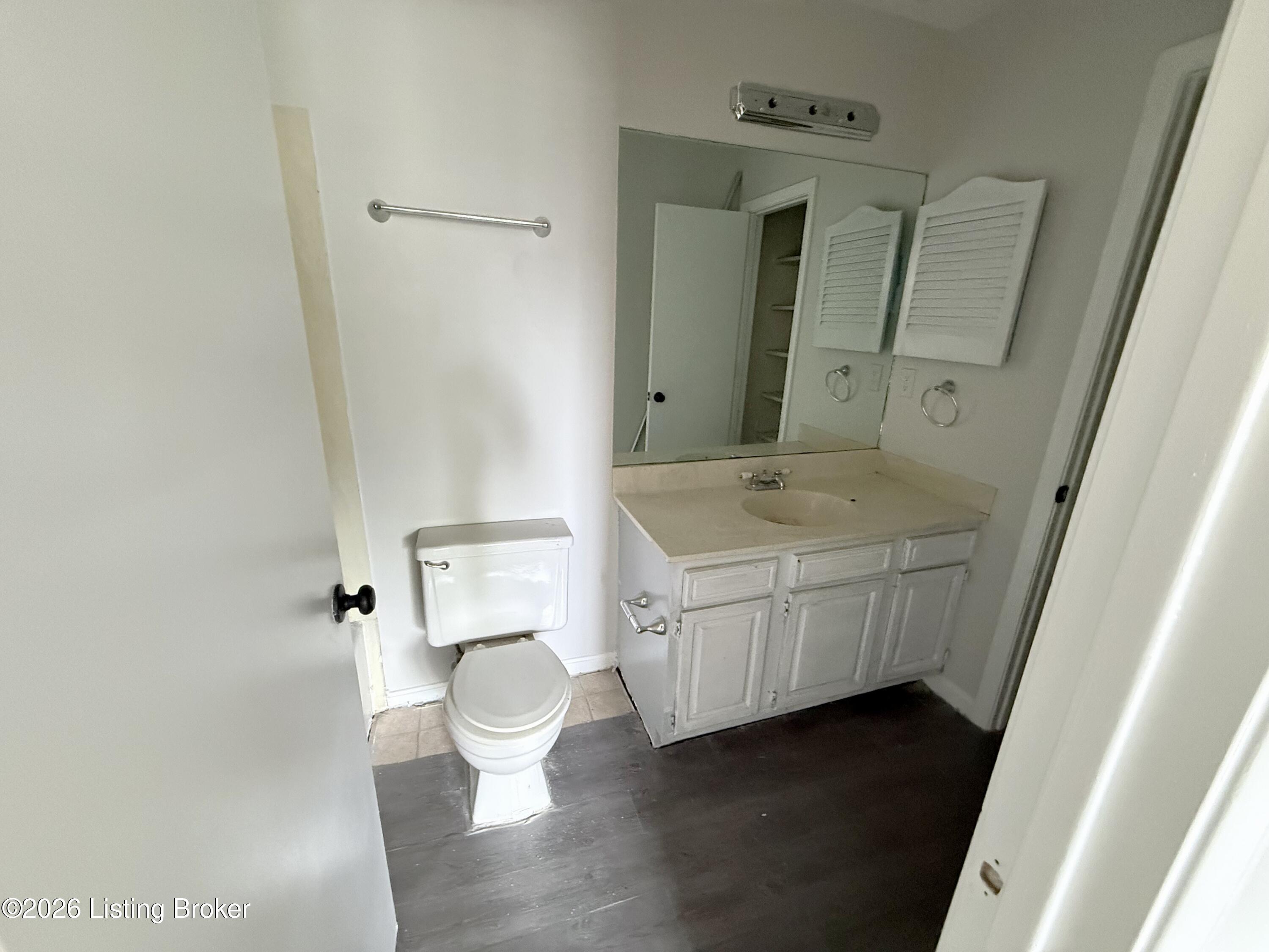 8606 Birch Ct Property Photo 13