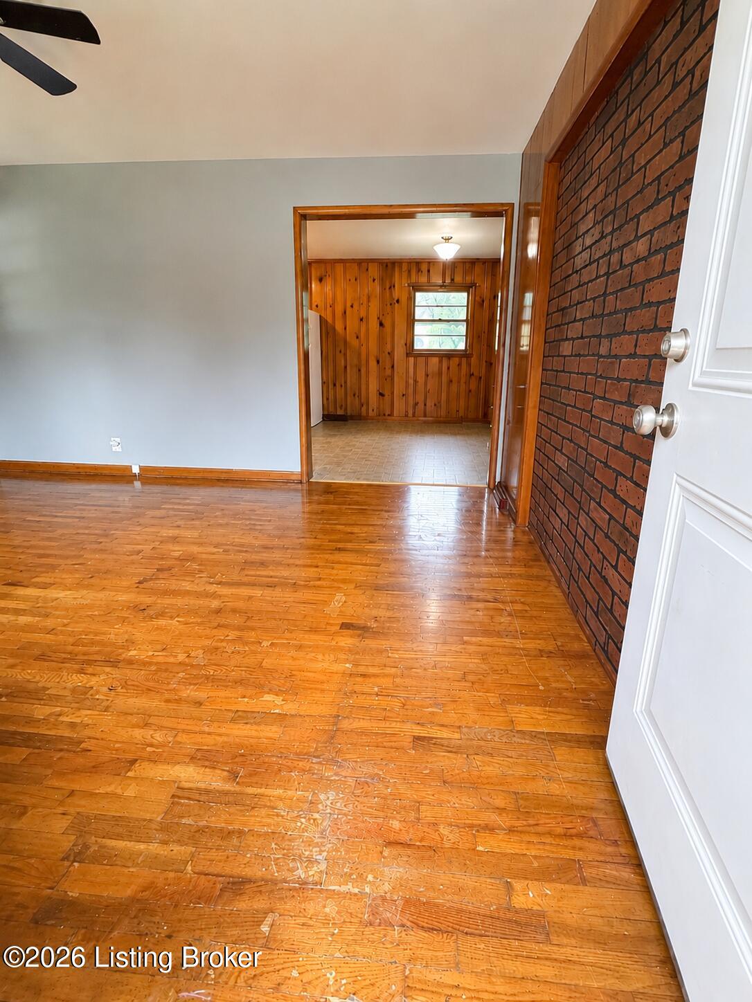 1740 Cherry Ln Property Photo 3