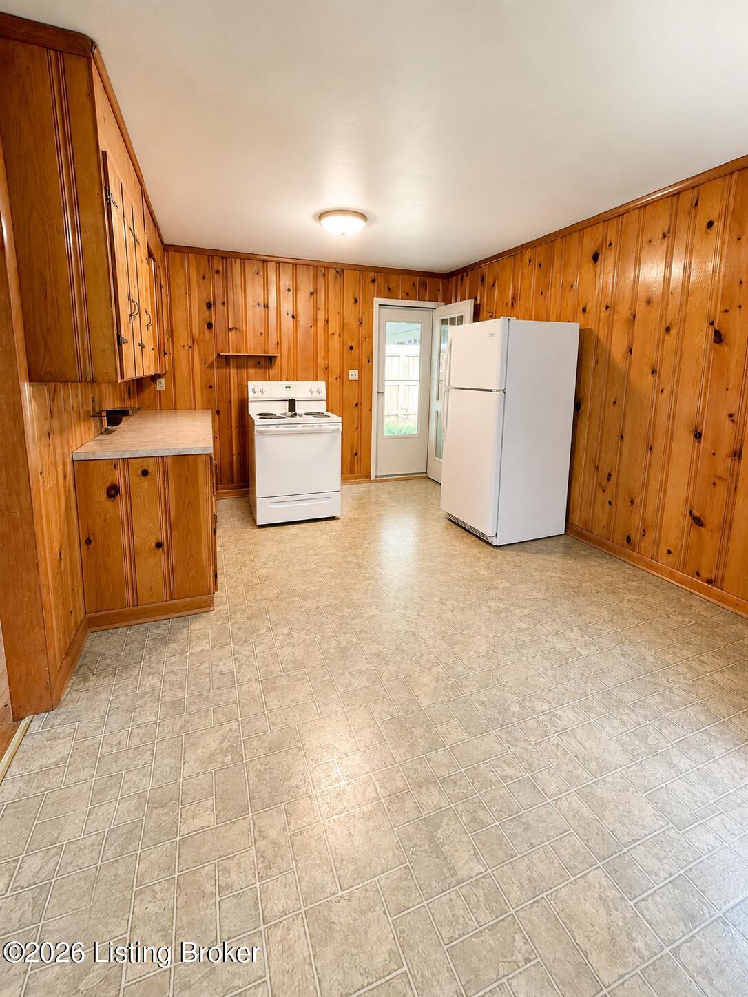 1740 Cherry Ln Property Photo 9