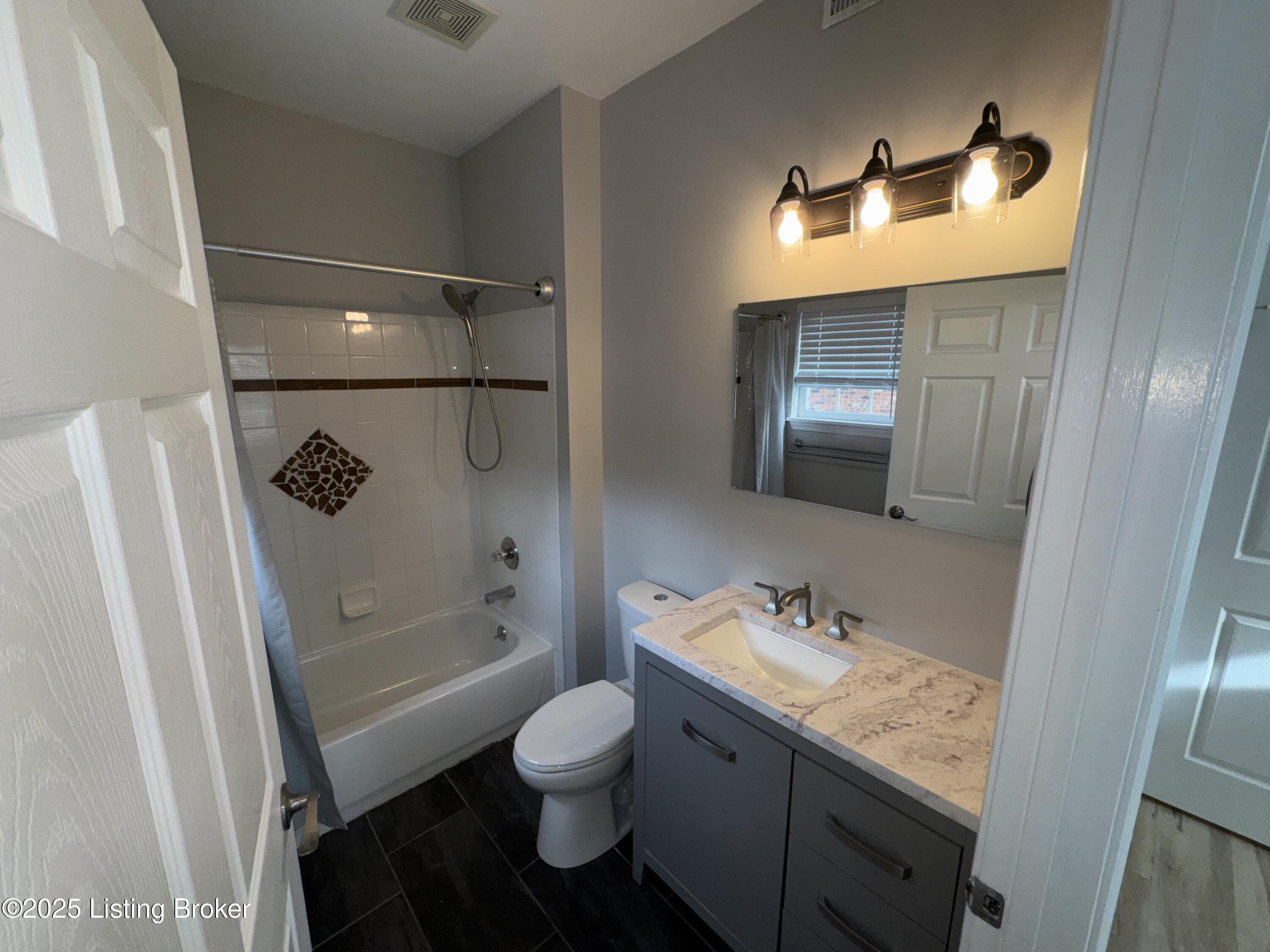 1130 Westlynne Pl 8 Property Photo 16