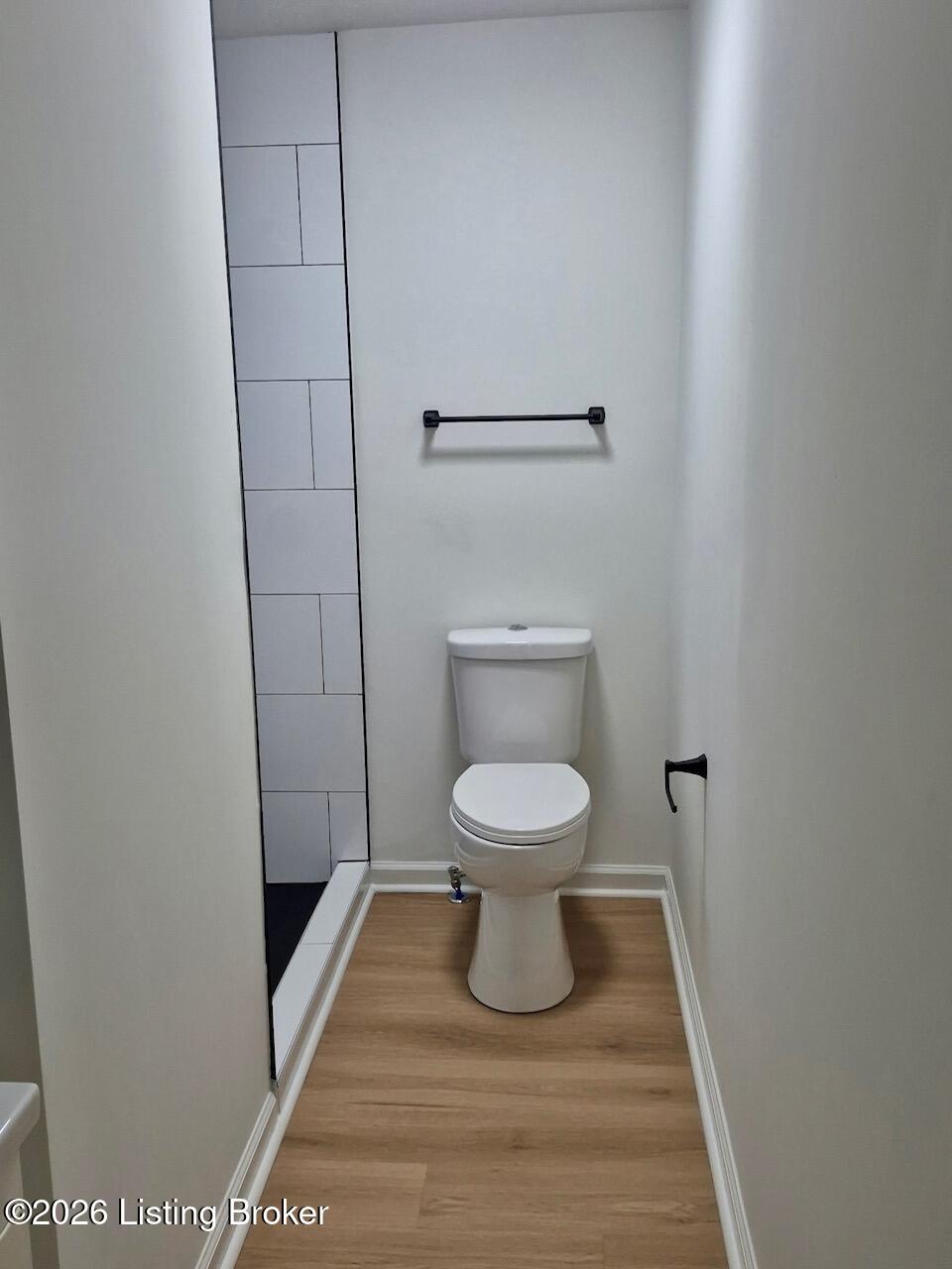 10207 Caven Ave Property Photo 8