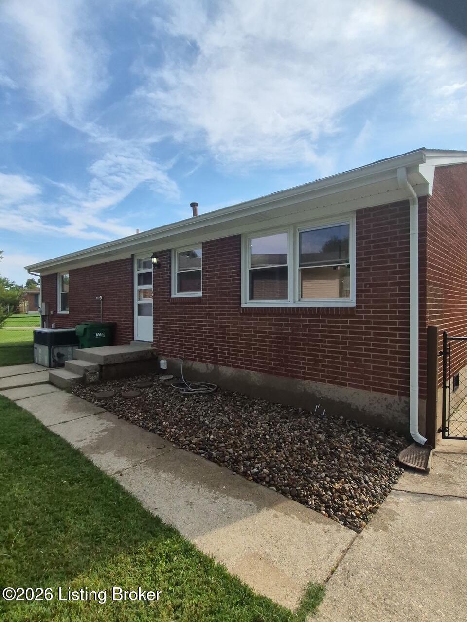 10207 Caven Ave Property Photo 17