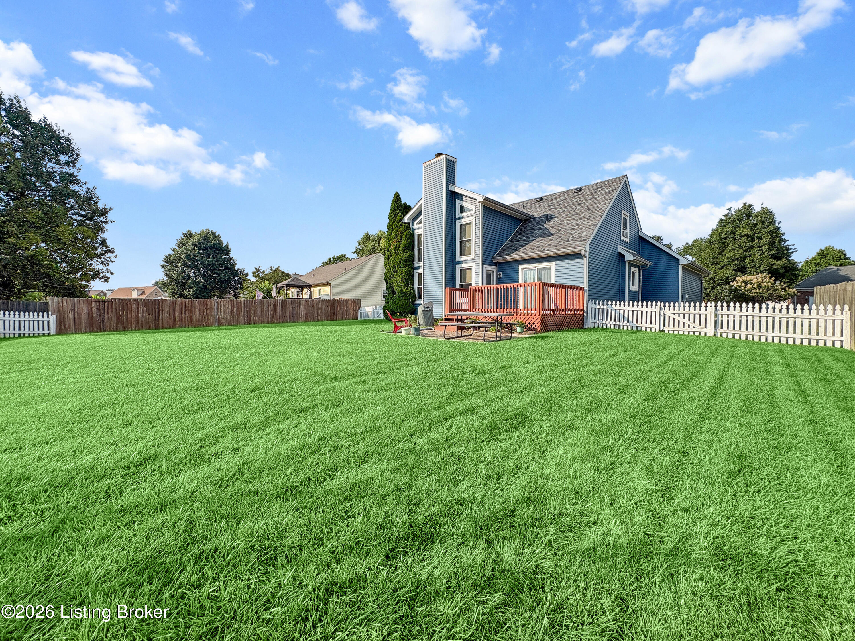 181 Spring Lake Ct Property Photo 2