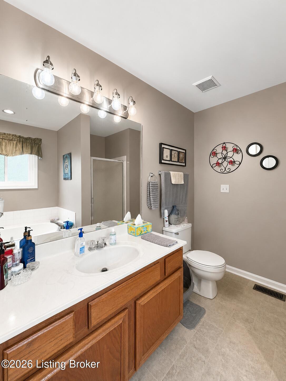 181 Spring Lake Ct Property Photo 25