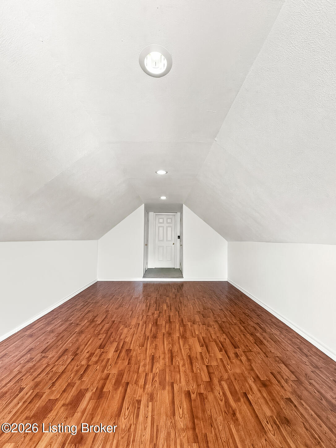 181 Spring Lake Ct Property Photo 32