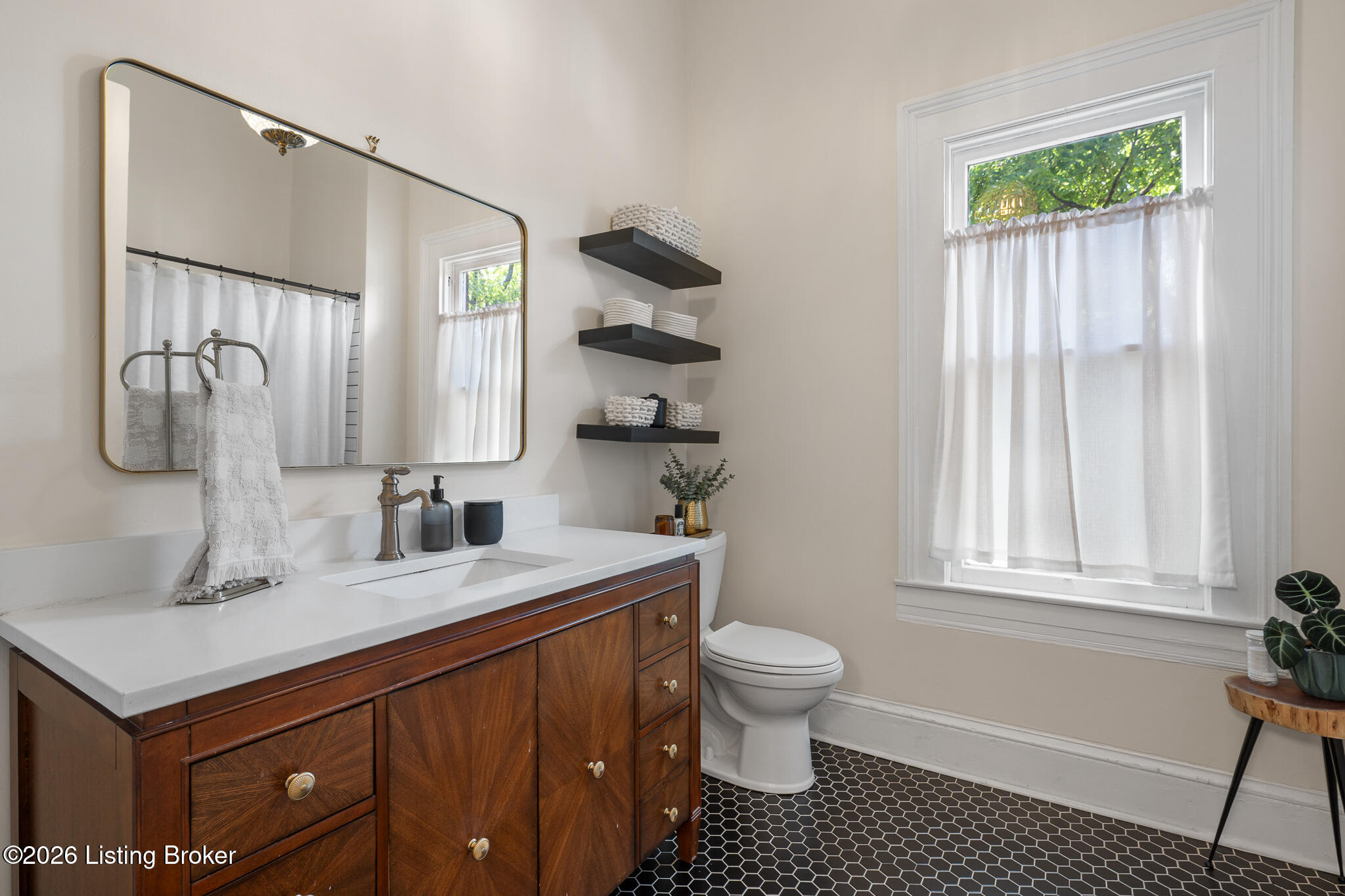 1147 S Brook St Property Photo 47