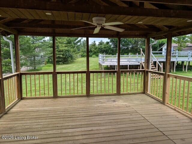 1004 Creek Pointe Dr Property Photo 3