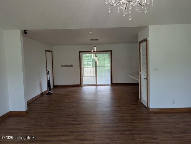 1004 Creek Pointe Dr Property Photo 5