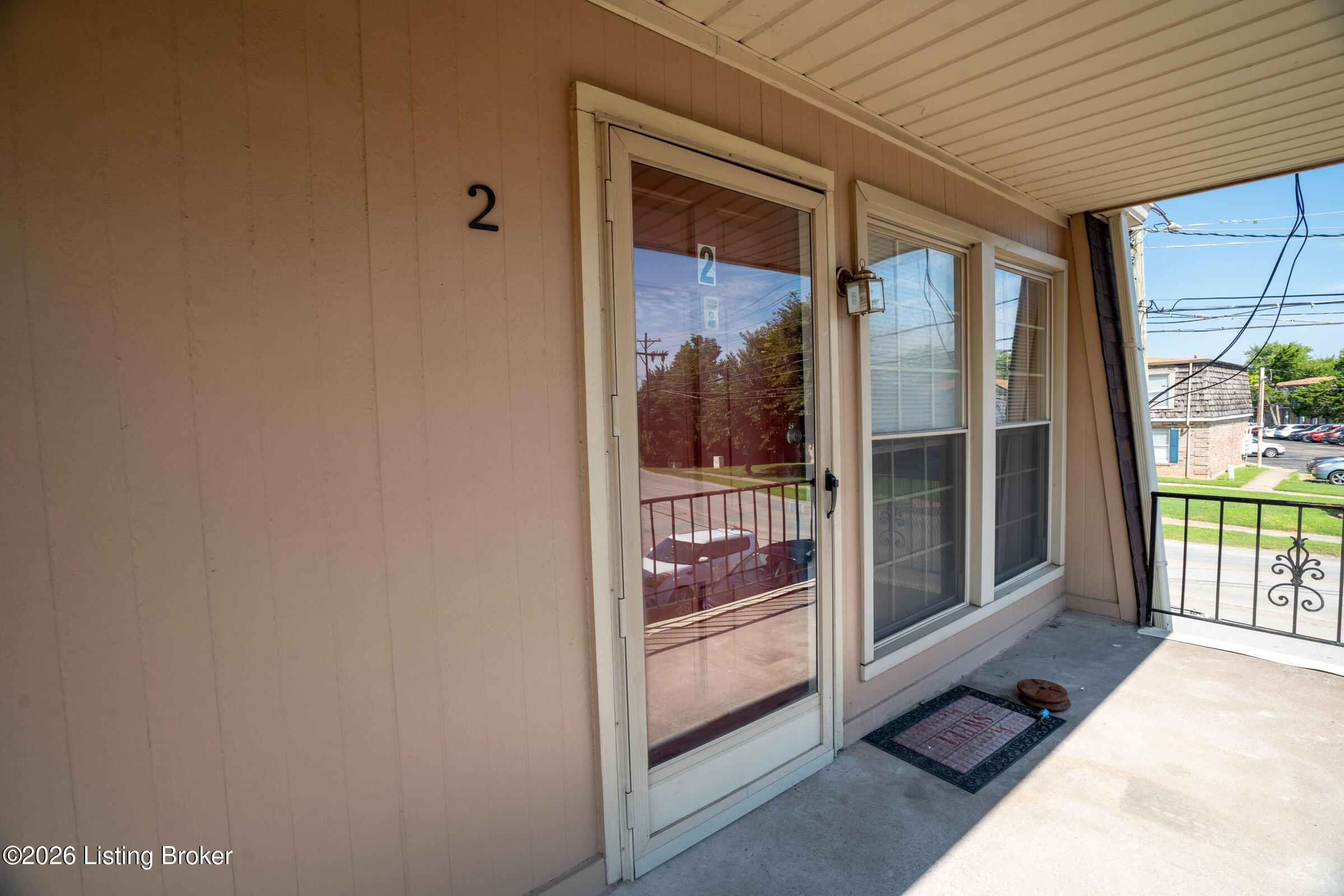 1964 Goldsmith Ln 2 Property Photo 2