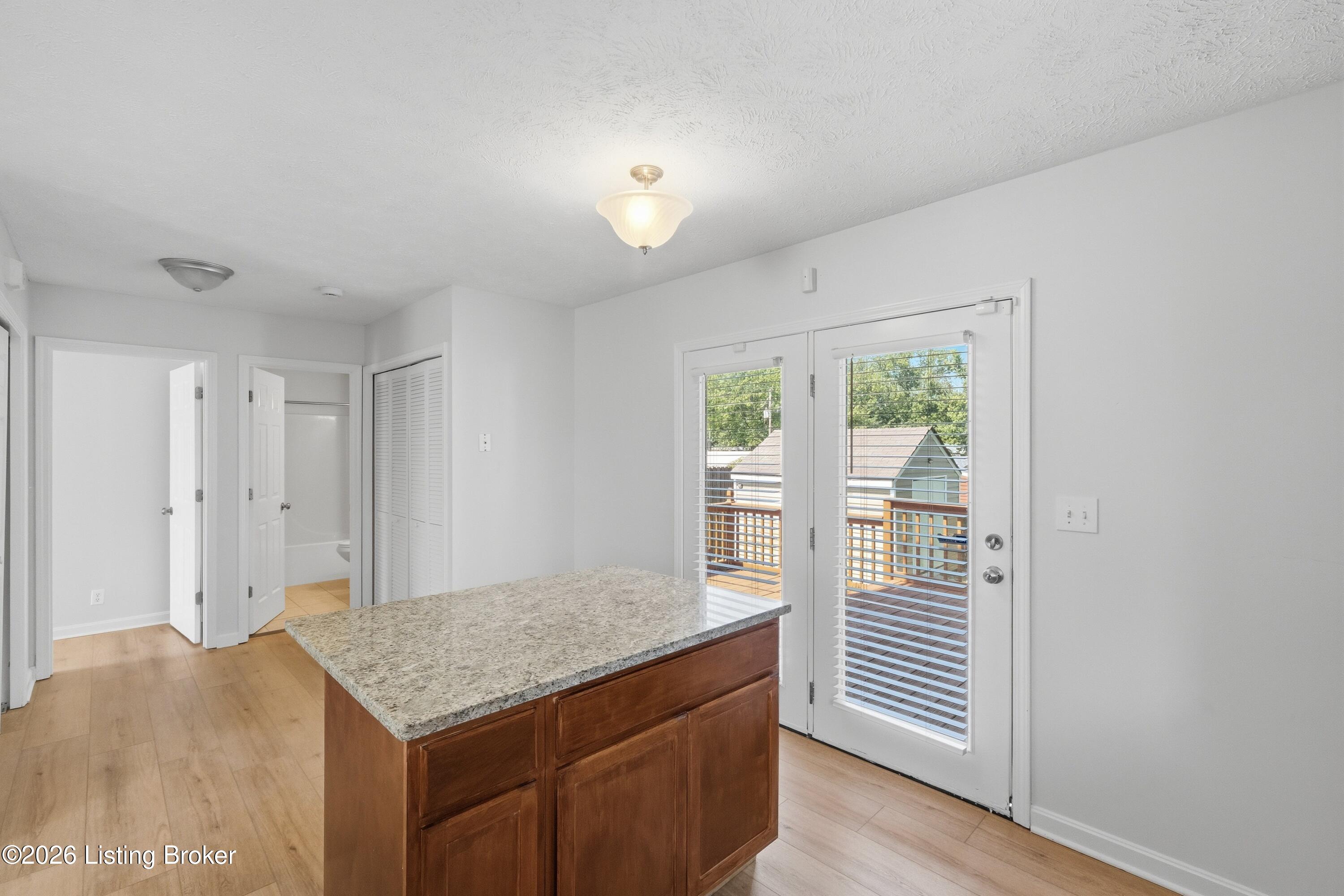 7714 Texlyn Ct Property Photo 13