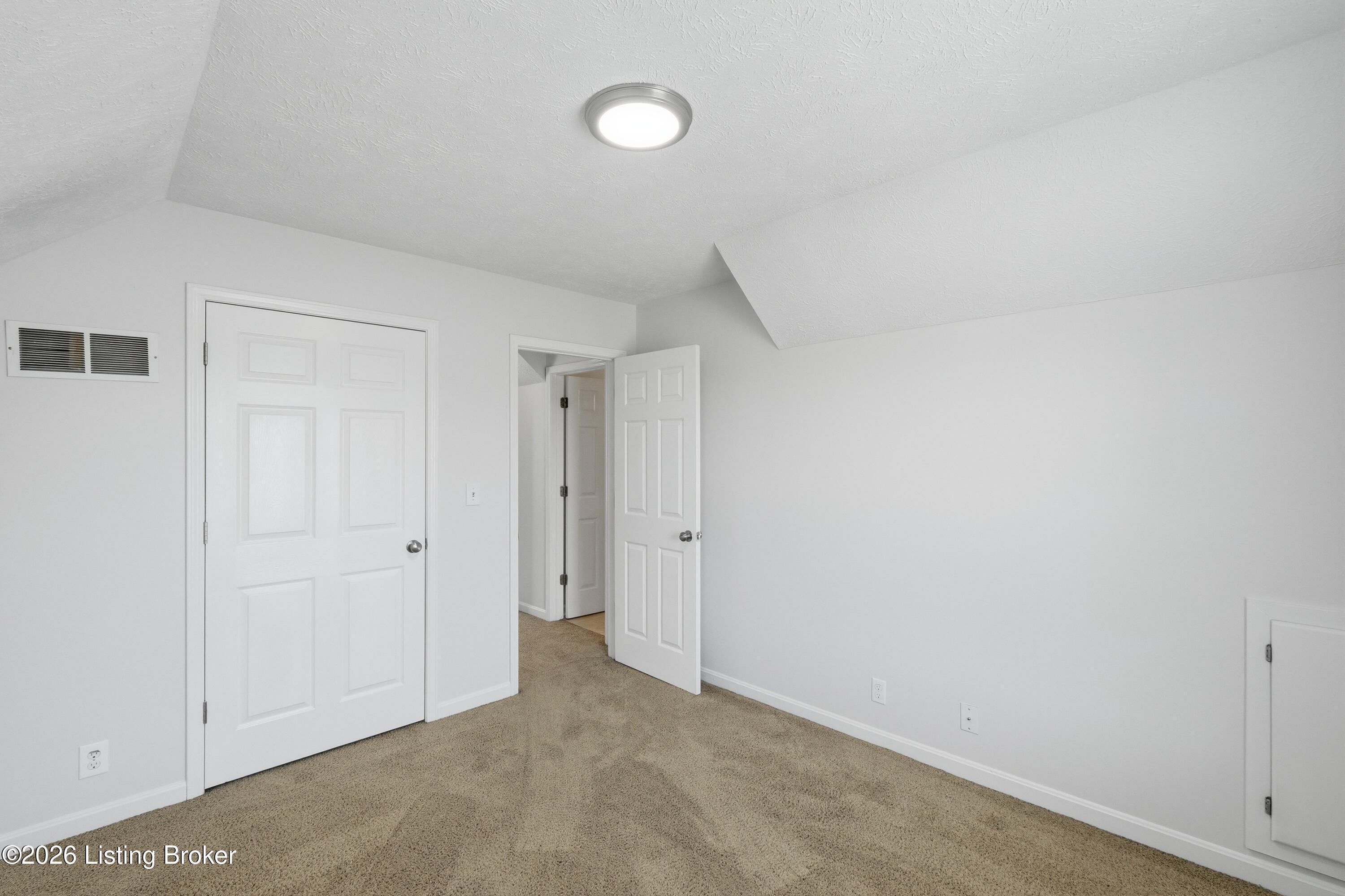 7714 Texlyn Ct Property Photo 27