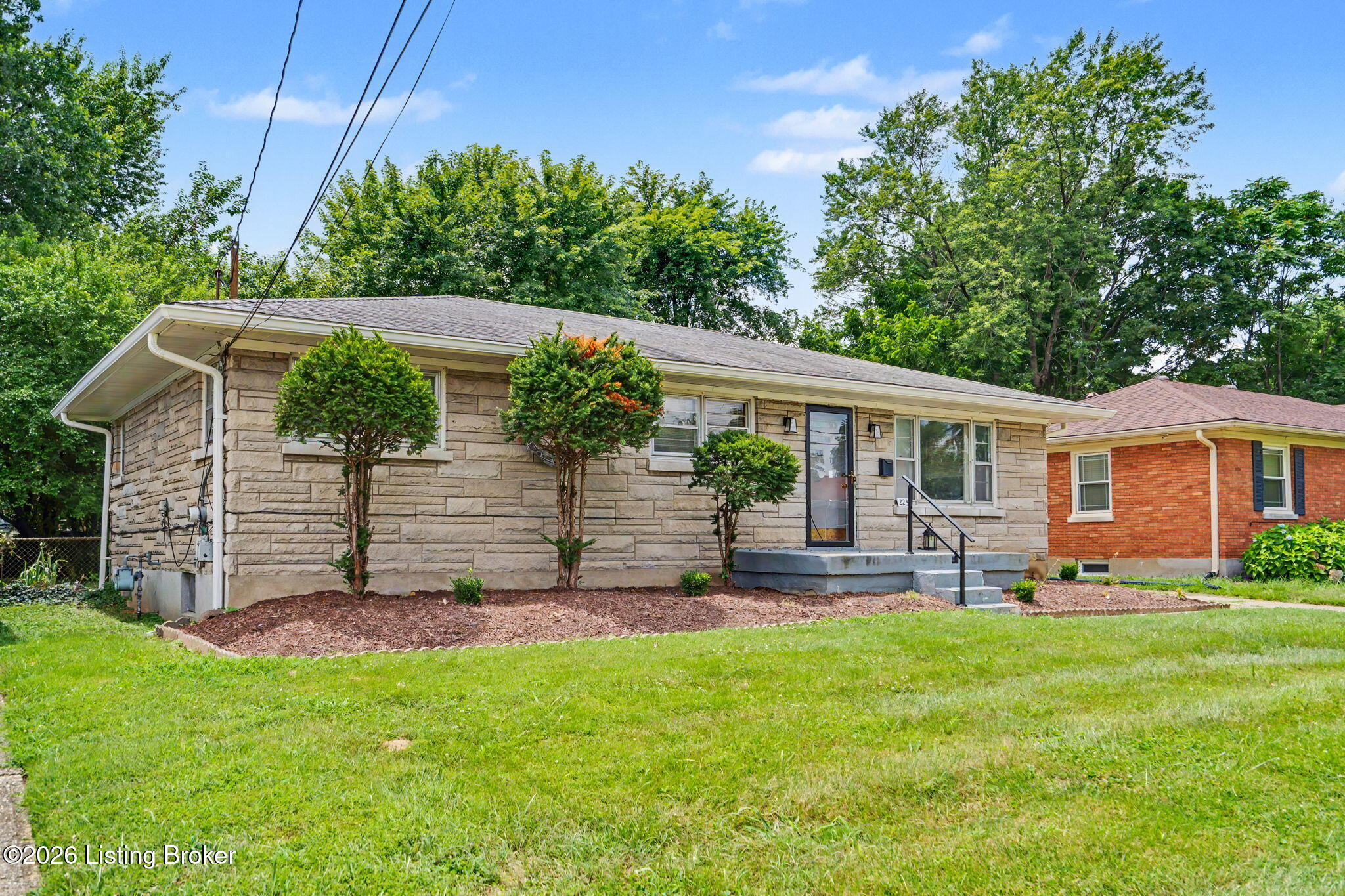 2238 Amboy Dr Property Photo 29