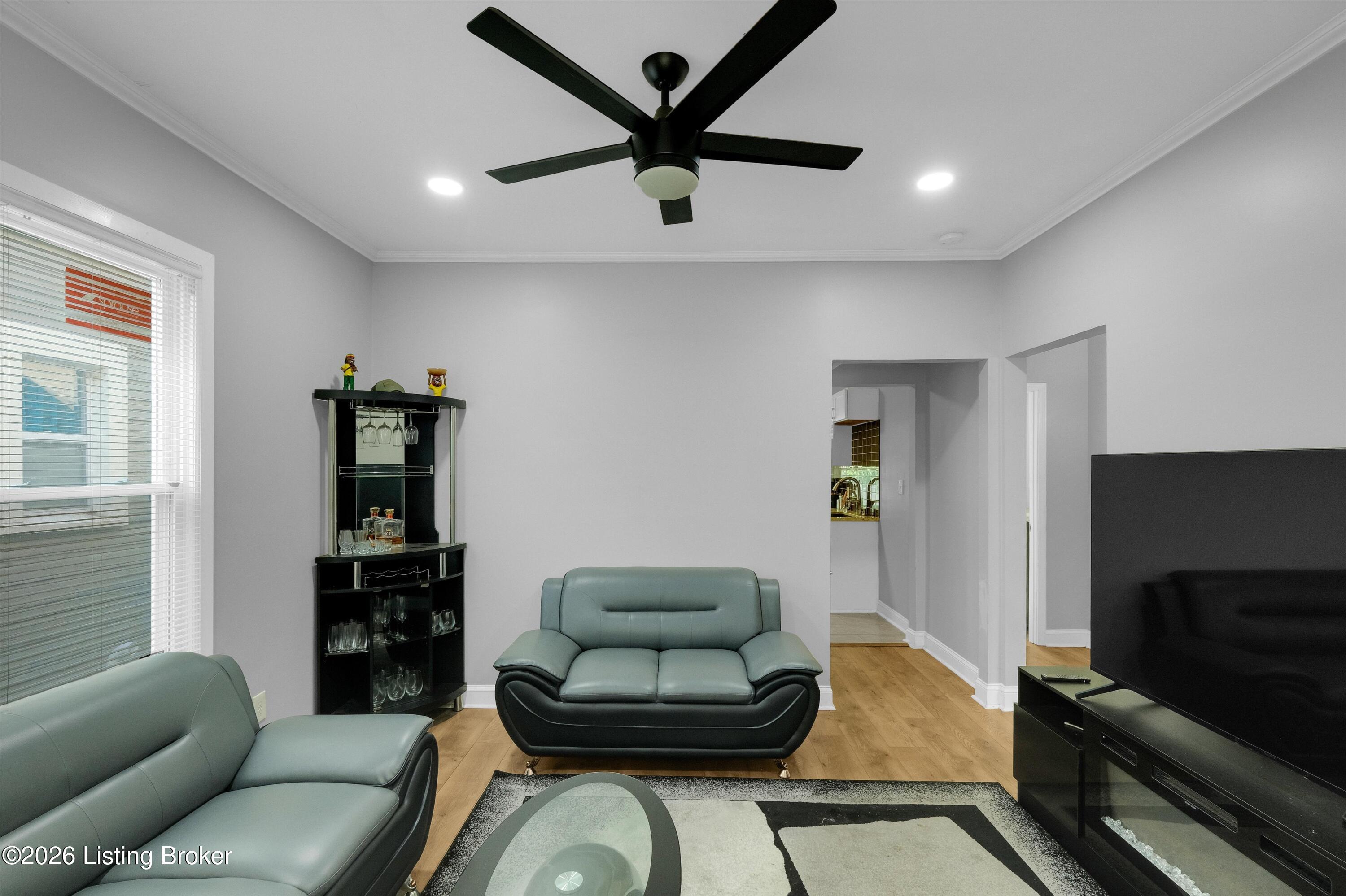 738 M St Property Photo 12