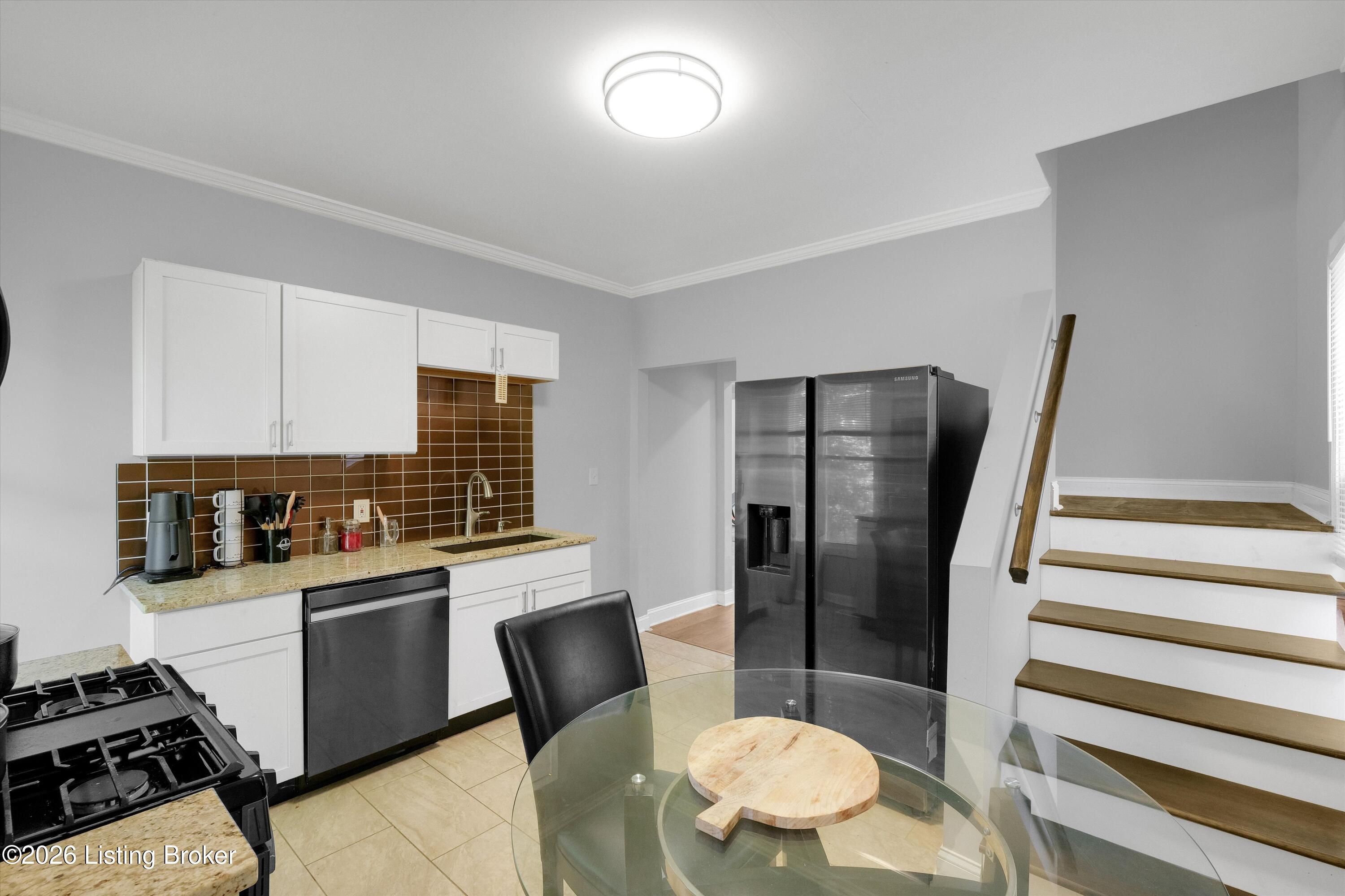738 M St Property Photo 15