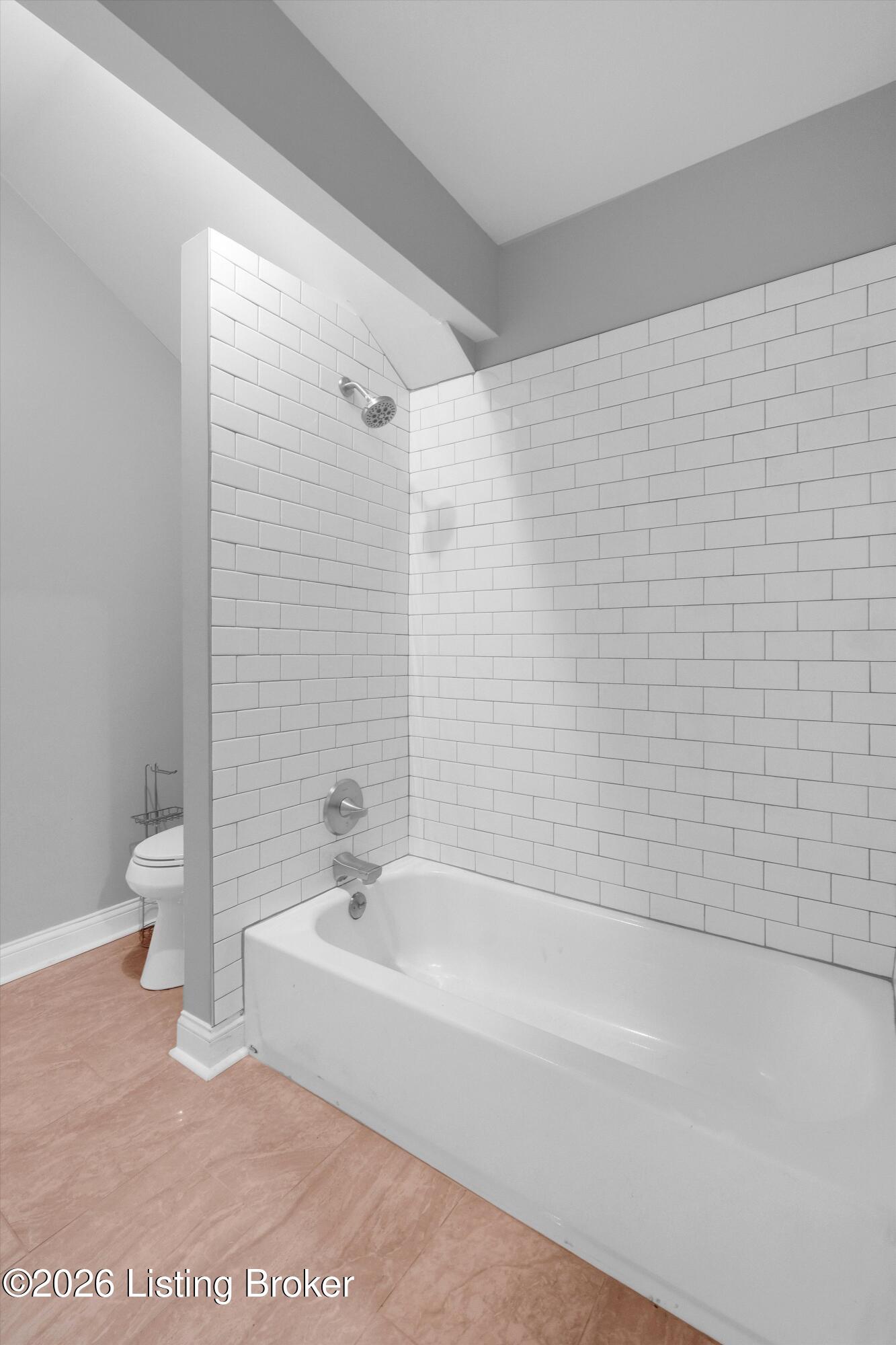 738 M St Property Photo 32