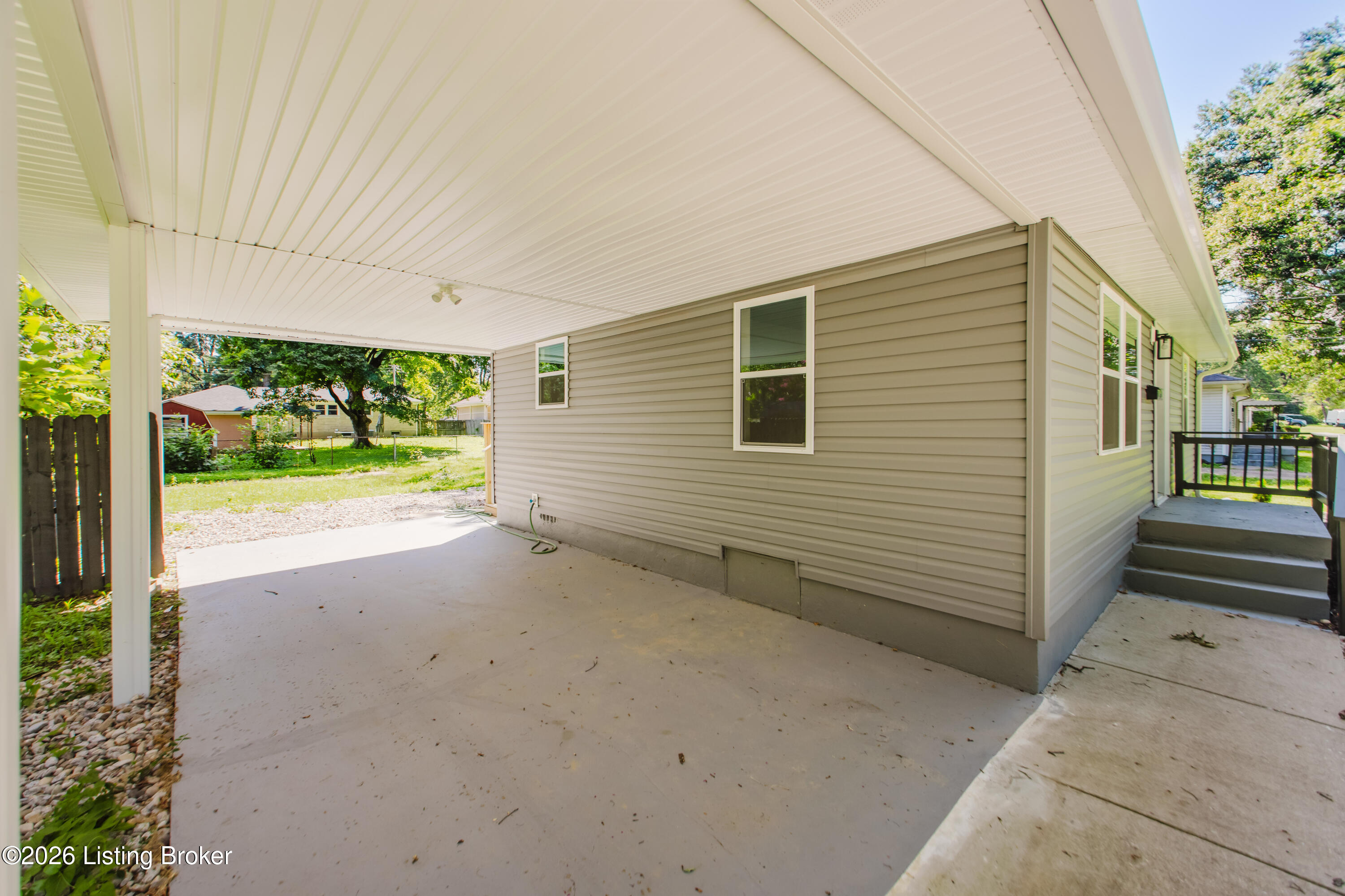 2706 Pioneer Rd Property Photo 4