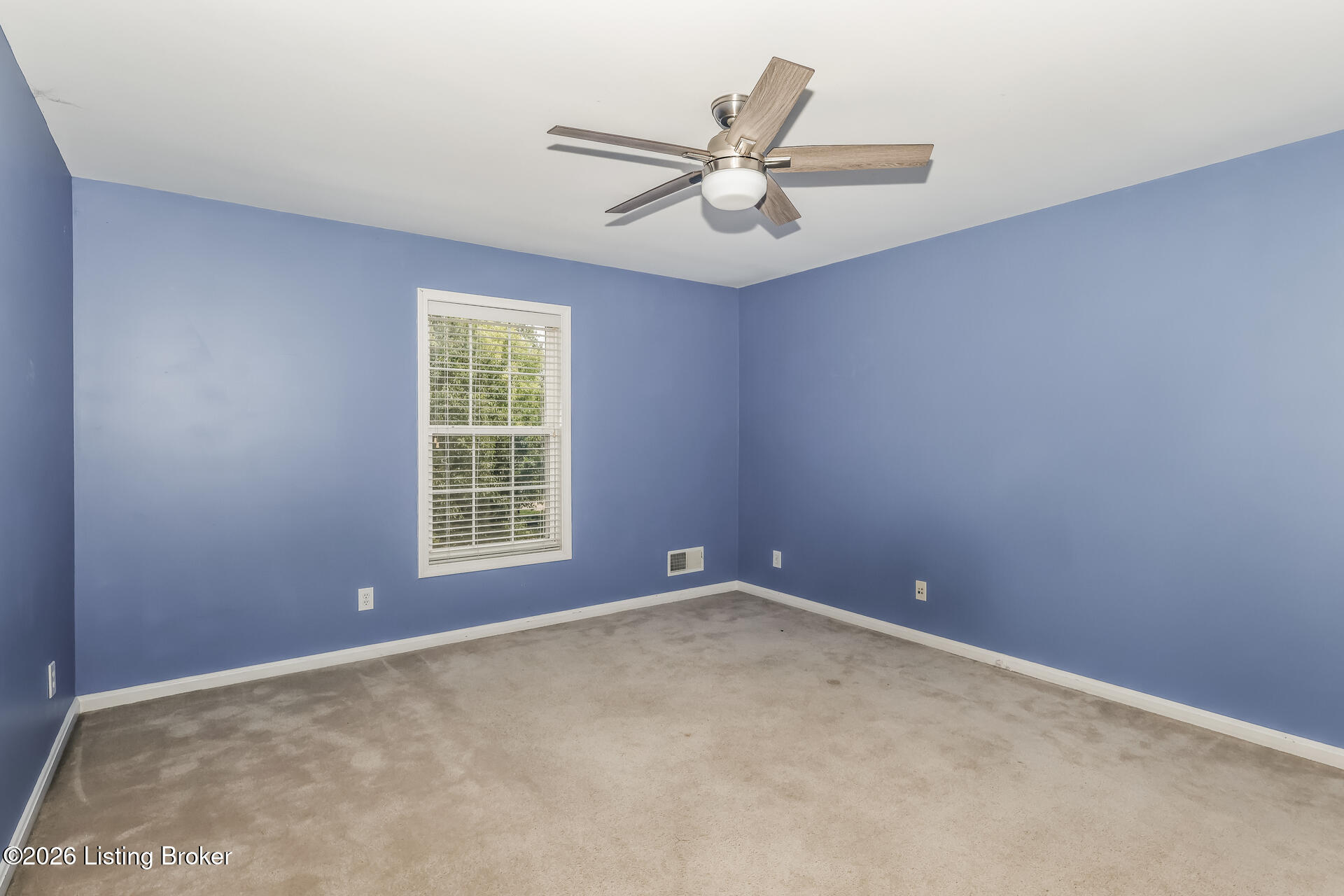 10917 Worthington Ln Property Photo 14