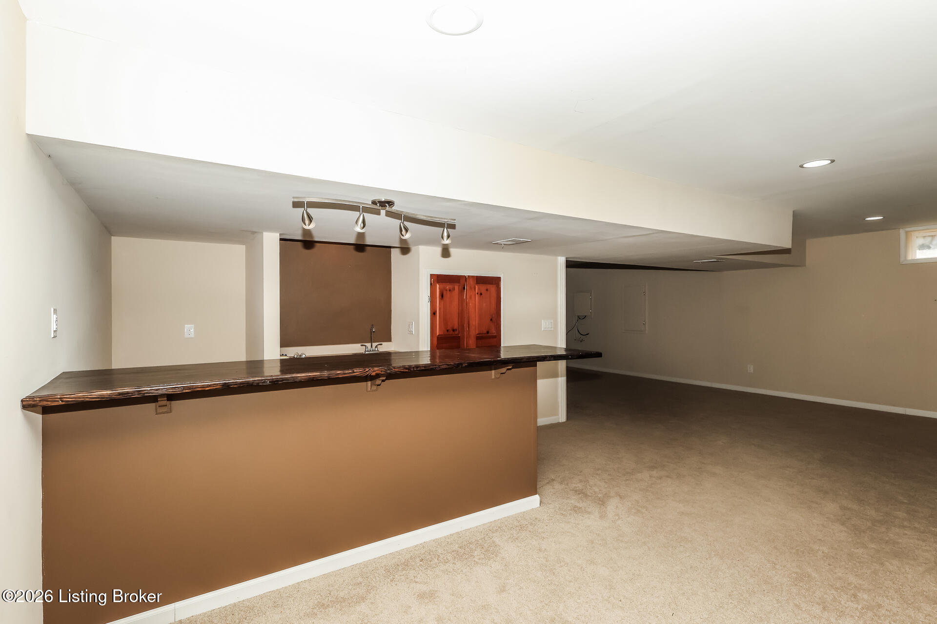 10917 Worthington Ln Property Photo 18