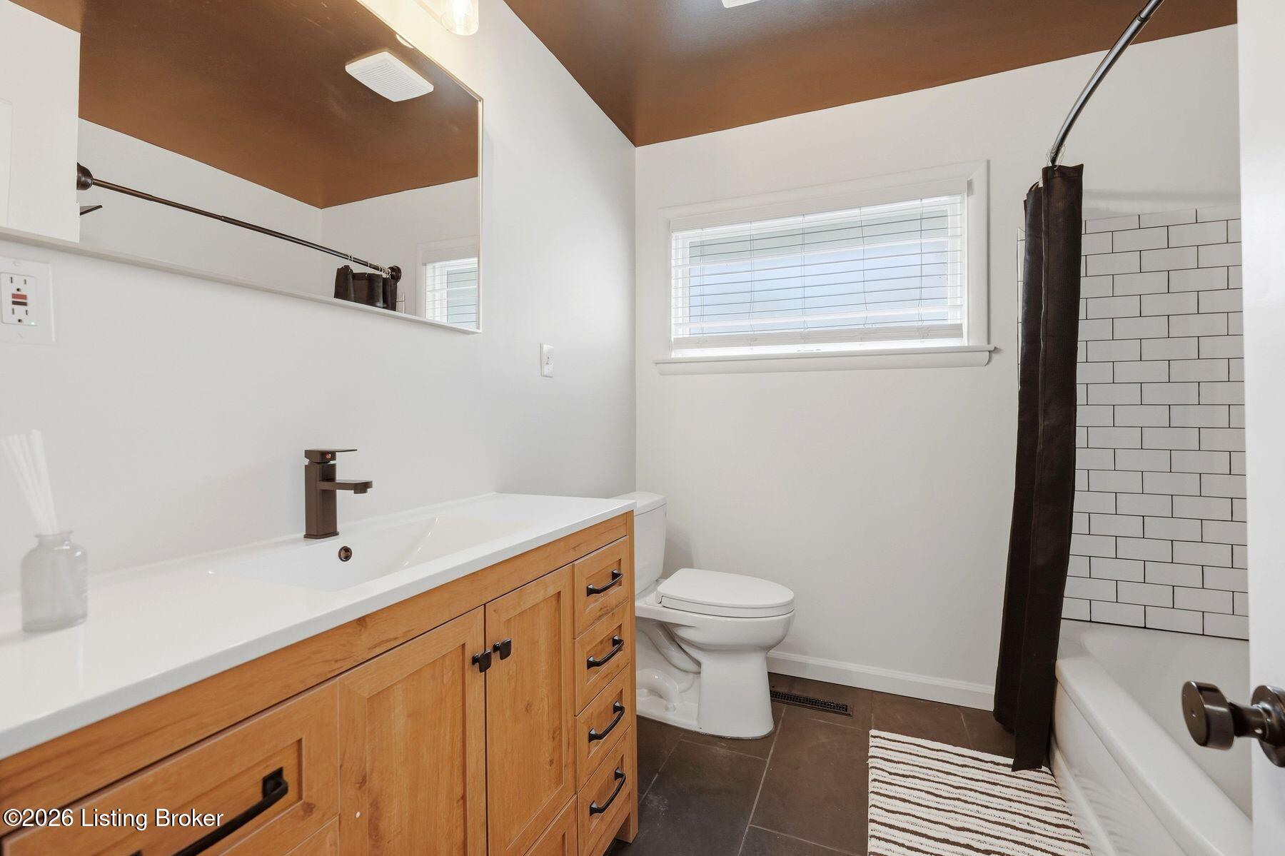 1007 Evergreen Rd Property Photo 29
