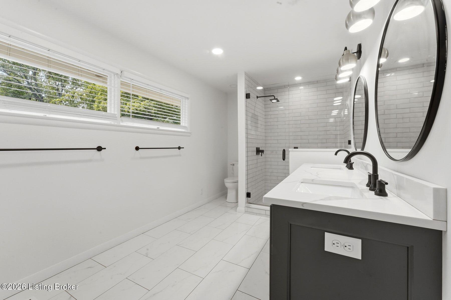 1007 Evergreen Rd Property Photo 35