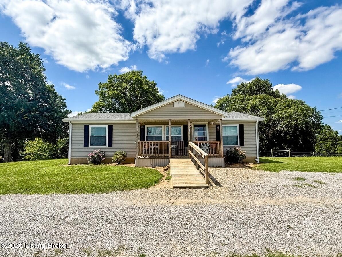 673 Doctor Cheal Rd Property Photo 2