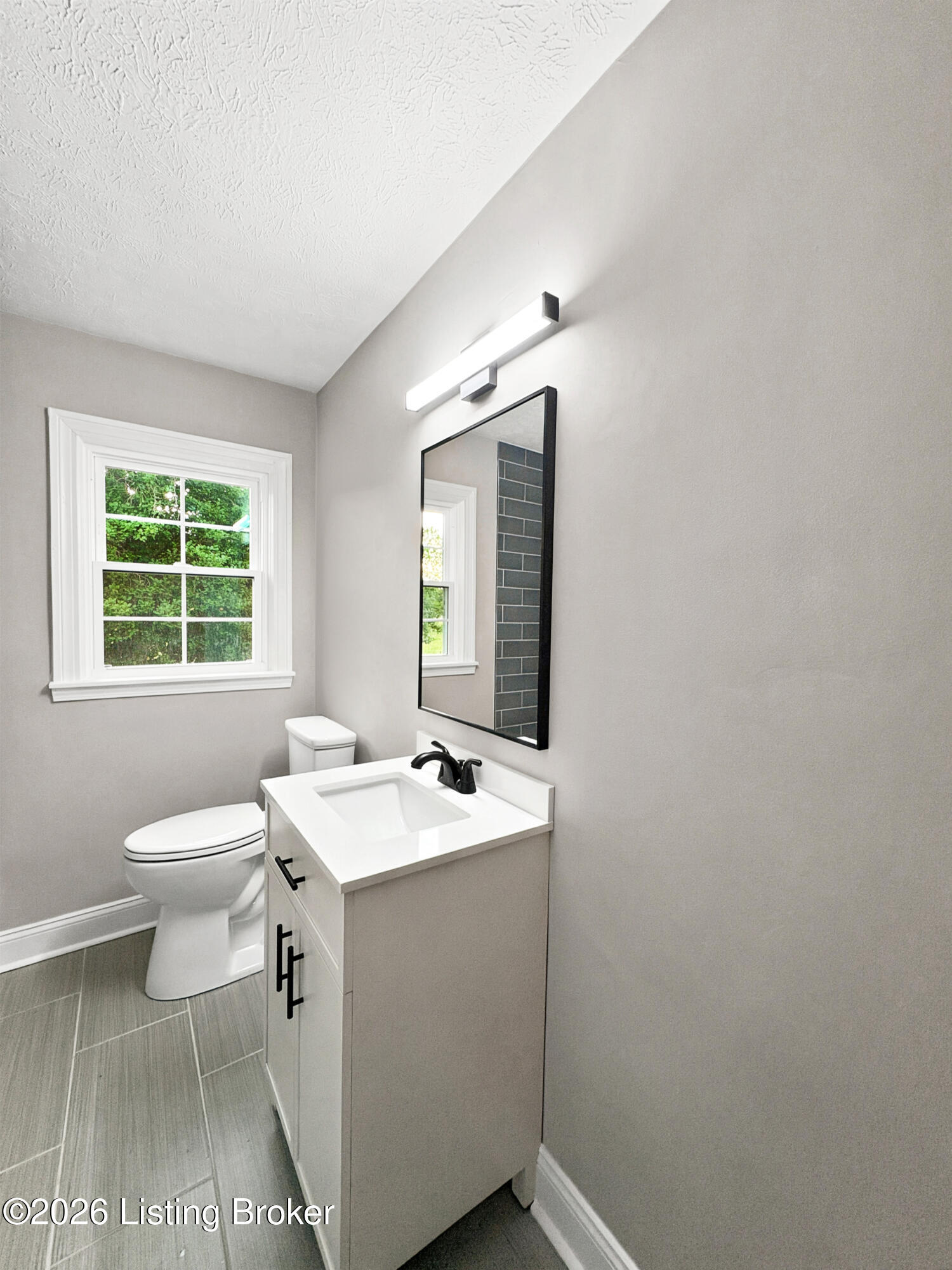 6215 Fox Ave Property Photo 17