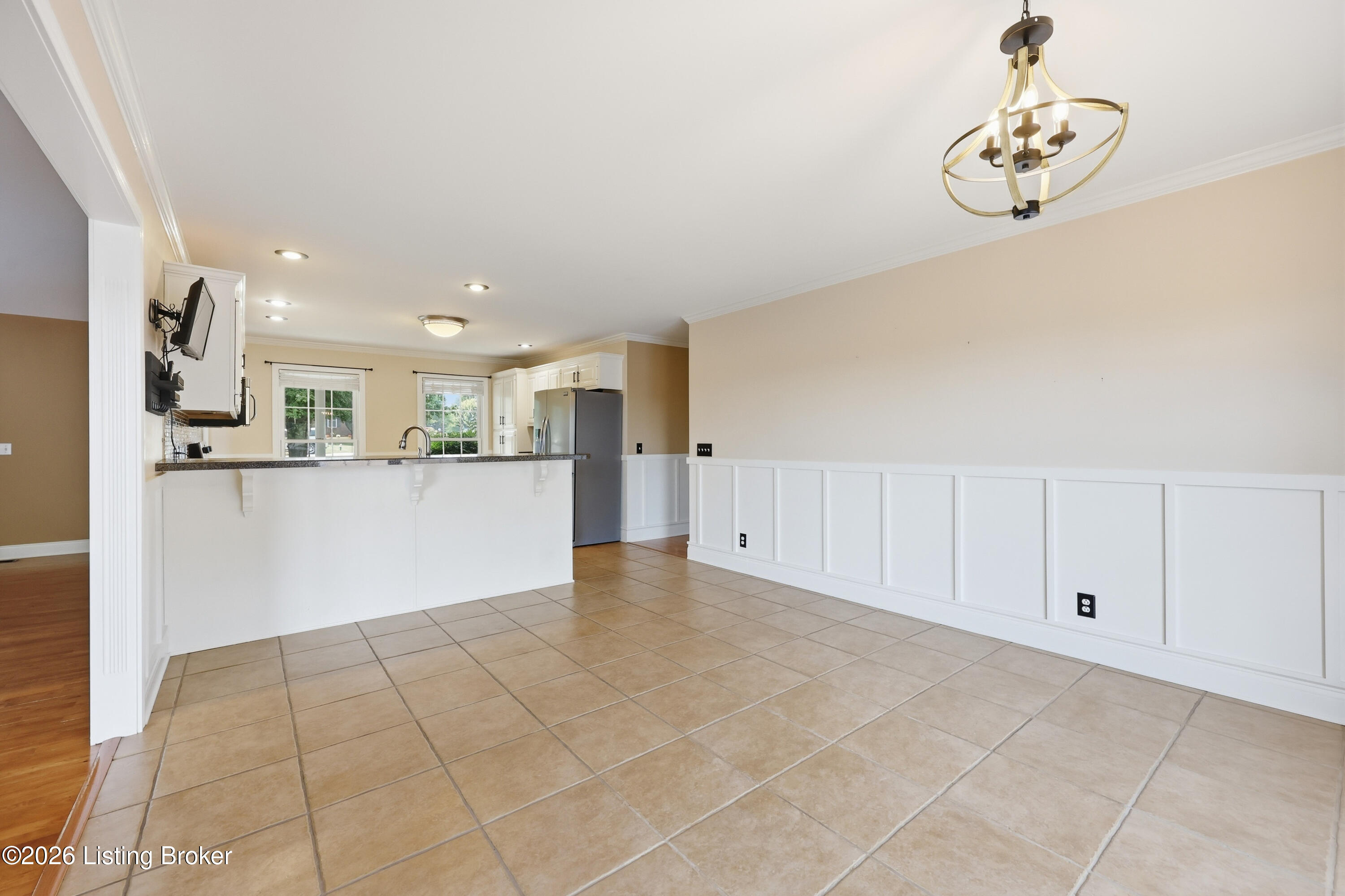 1332 Pine Meadows Dr Property Photo 5